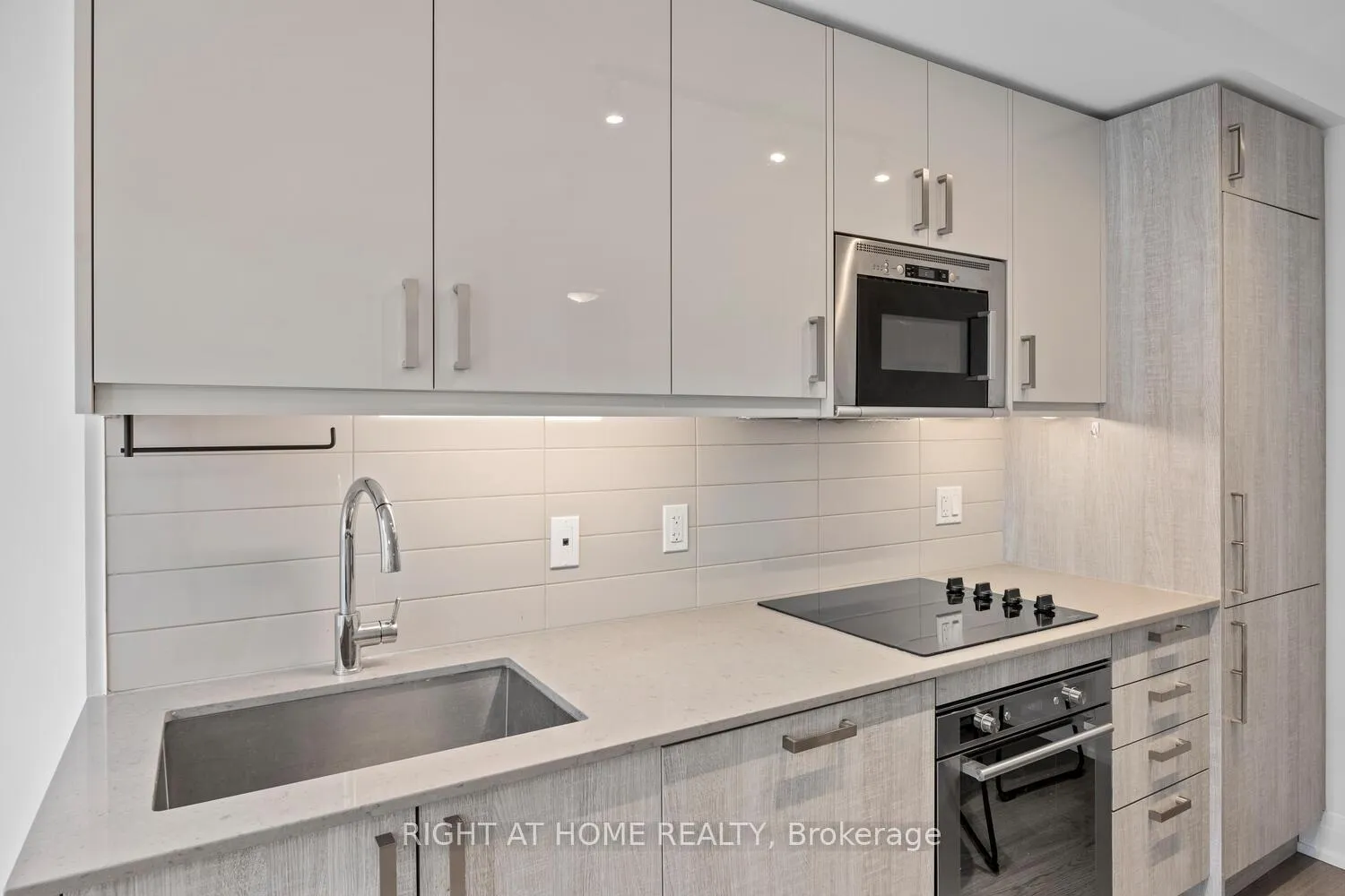 Photo 16 of Unit 315, 77 Mutual Street, Toronto, Church-Yonge Corridor — HOMEH
