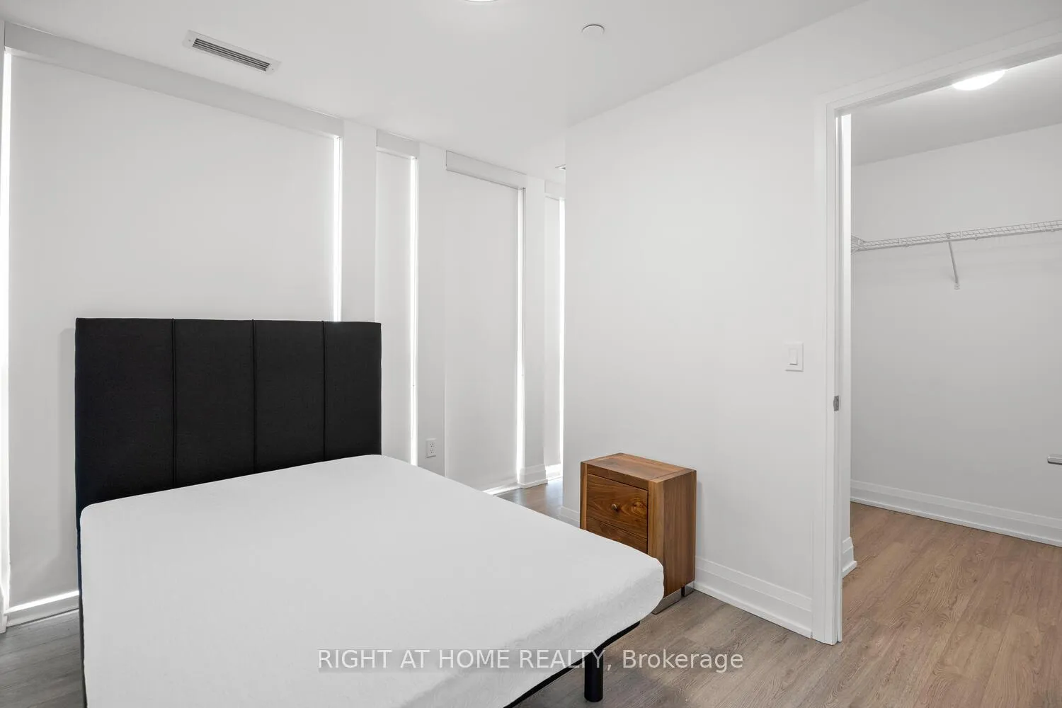Photo 19 of Unit 315, 77 Mutual Street, Toronto, Church-Yonge Corridor — HOMEH
