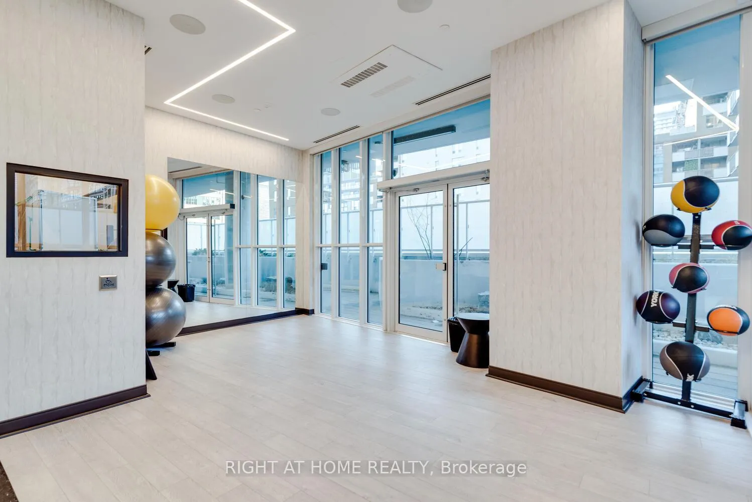 Photo 31 of Unit 315, 77 Mutual Street, Toronto, Church-Yonge Corridor — HOMEH