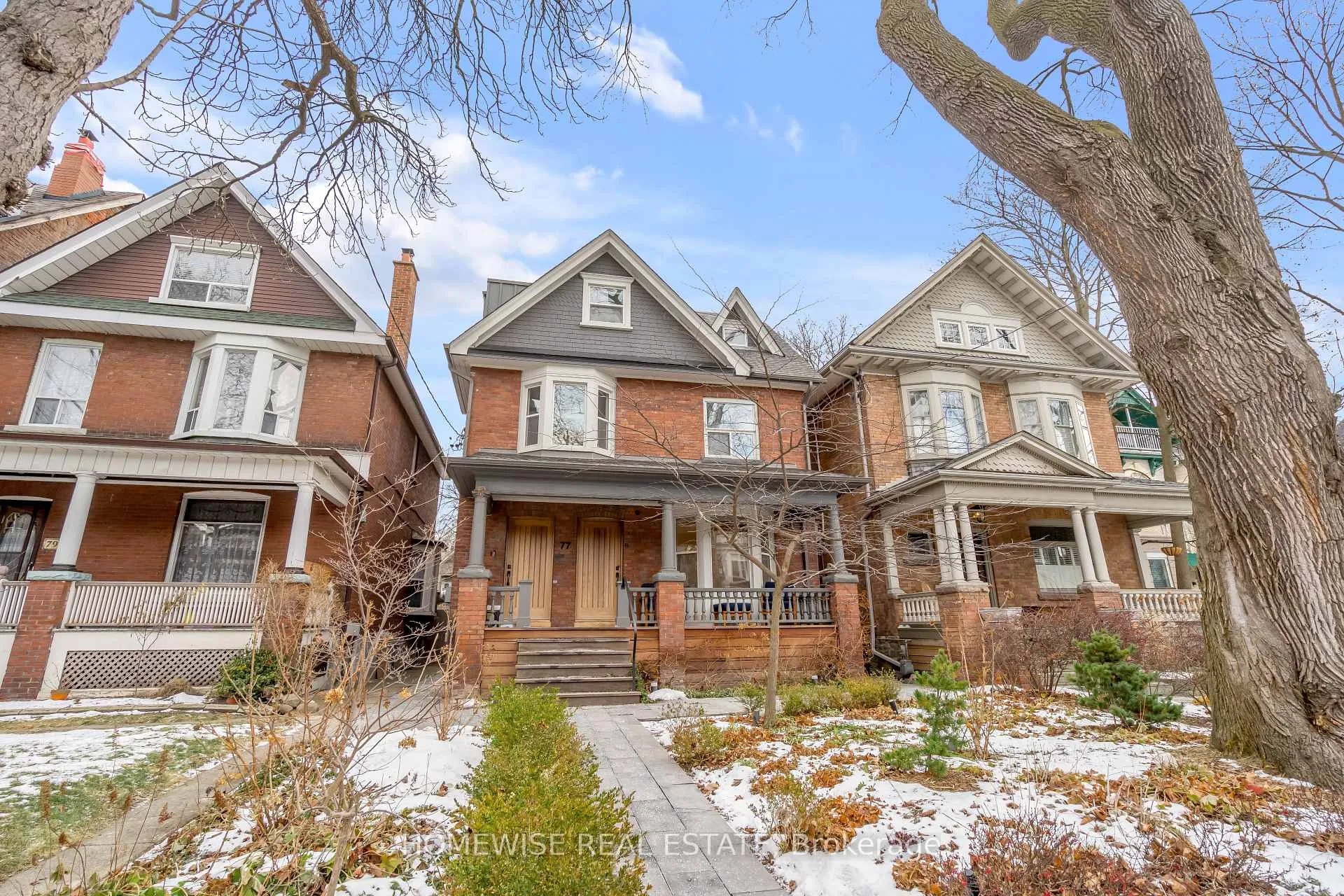 Photo 2 of Unit B (Main Floor), 77 Beaty Avenue, Toronto, South Parkdale — HOMEH
