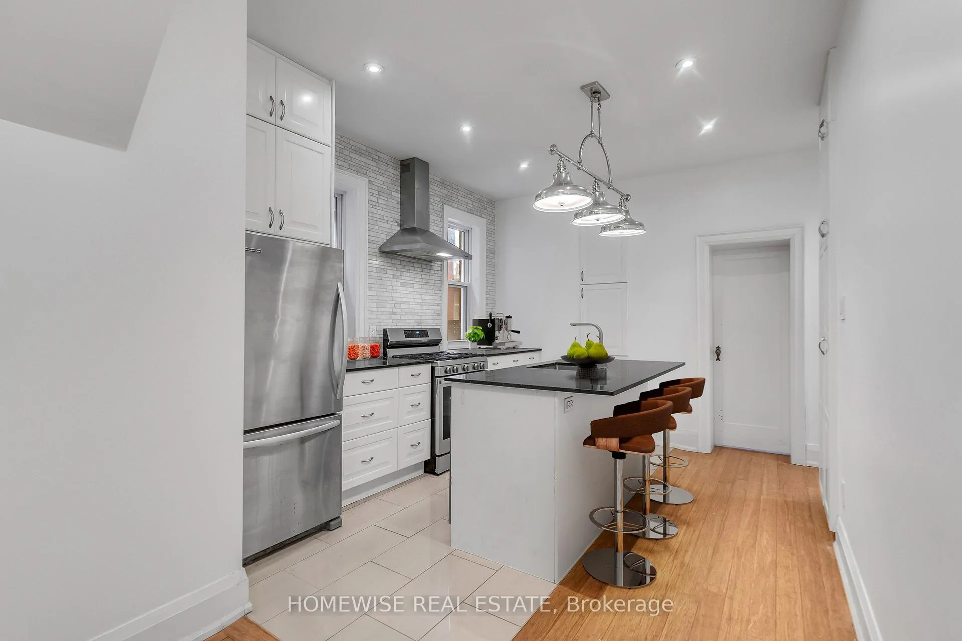 Photo 5 of Unit B (Main Floor), 77 Beaty Avenue, Toronto, South Parkdale — HOMEH