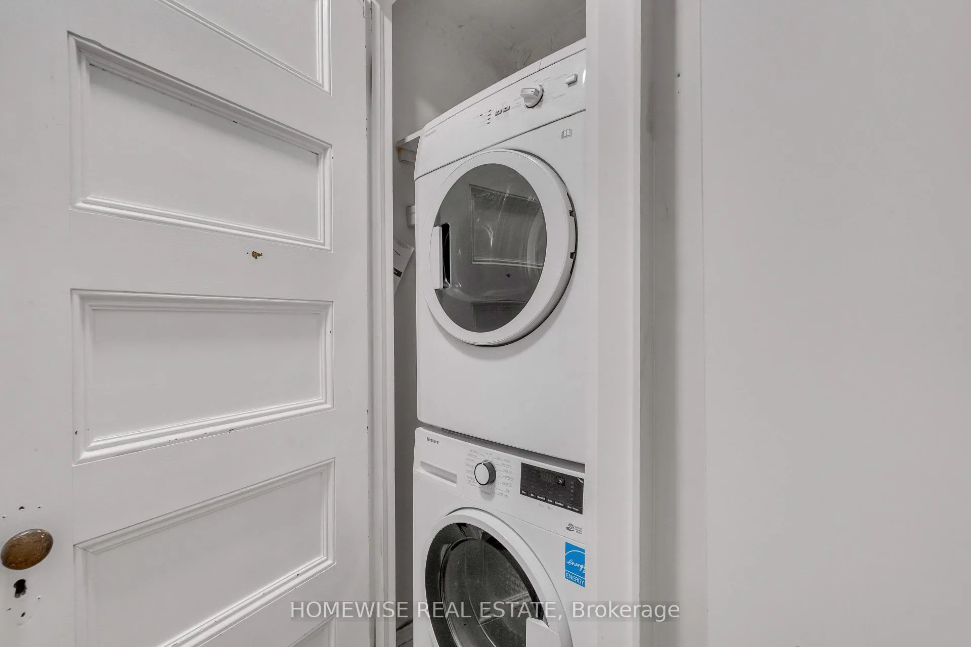 Photo 13 of Unit B (Main Floor), 77 Beaty Avenue, Toronto, South Parkdale — HOMEH