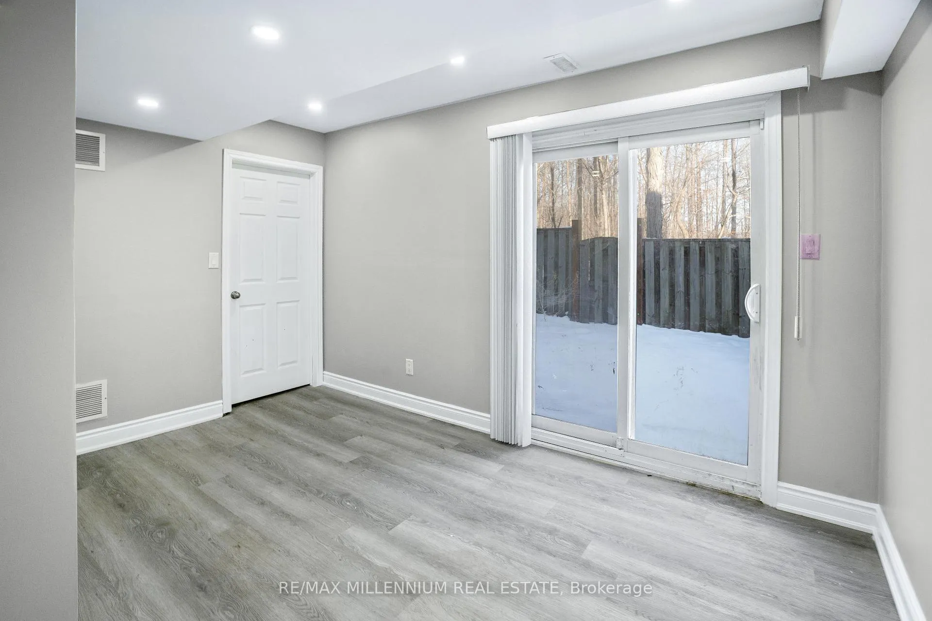Photo 24 of Unit 7, 7 Mcmullen Crescent, Brampton, Central Park — HOMEH