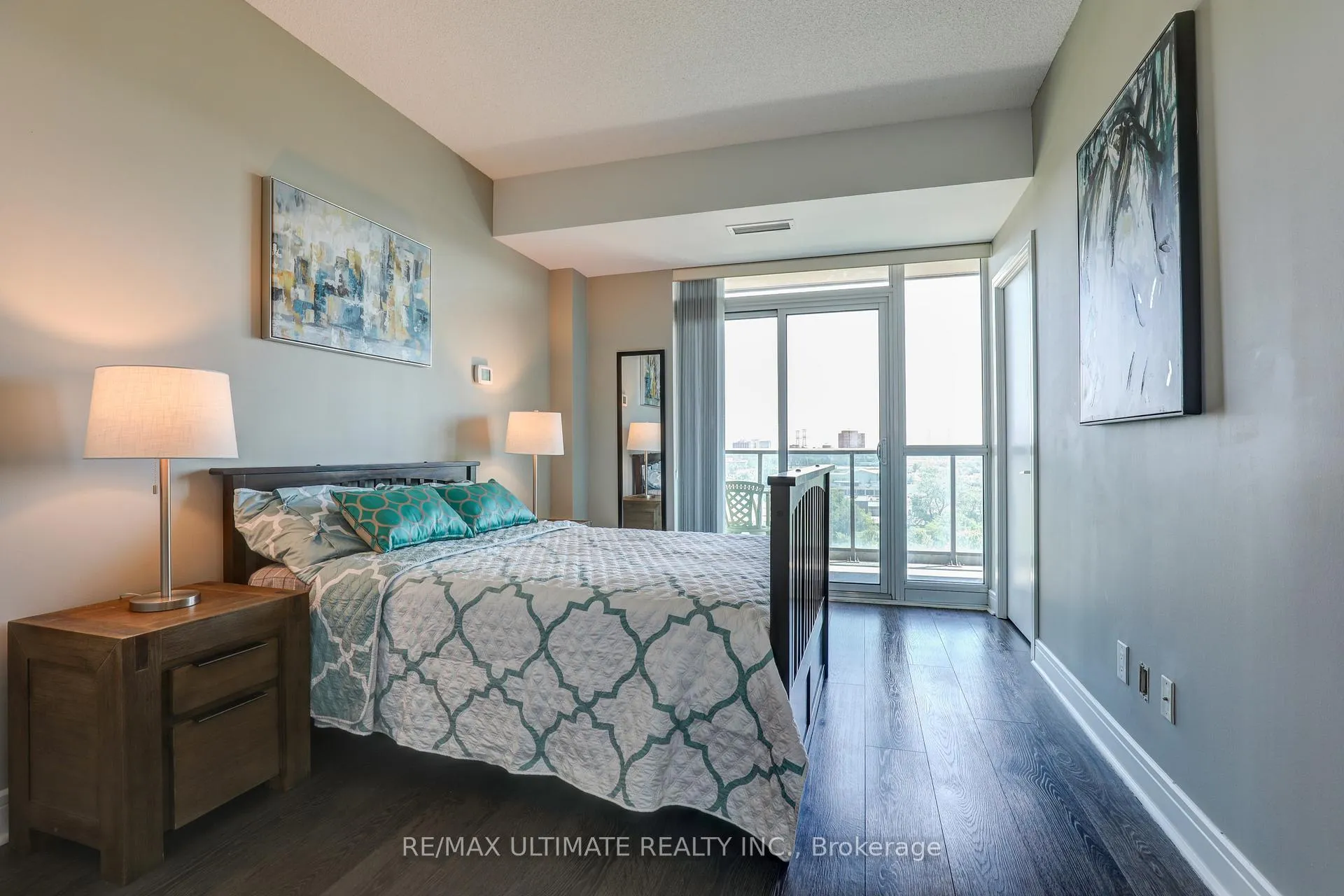 Photo 12 of Unit 807, 35 Brian Peck Crescent, Toronto, Leaside — HOMEH