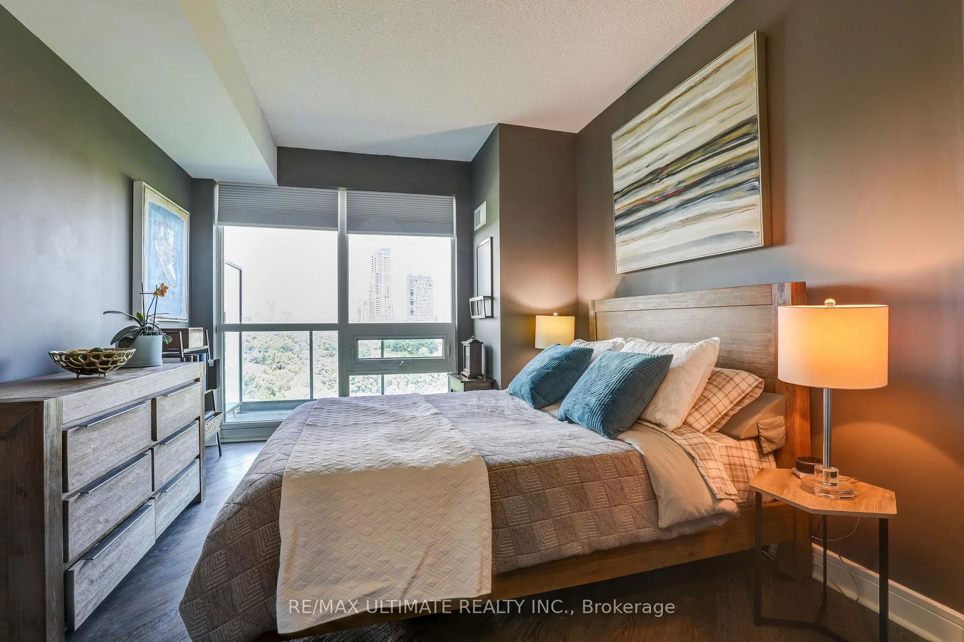 Photo 16 of Unit 807, 35 Brian Peck Crescent, Toronto, Leaside — HOMEH