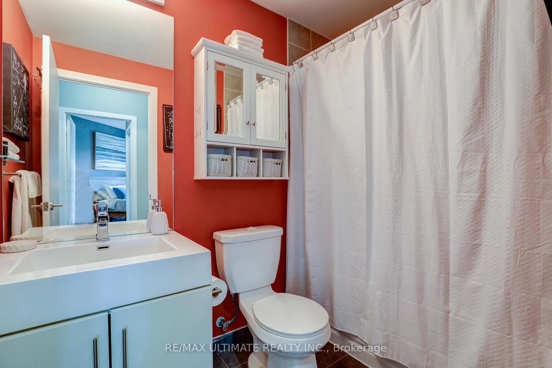 Photo 18 of Unit 807, 35 Brian Peck Crescent, Toronto, Leaside — HOMEH