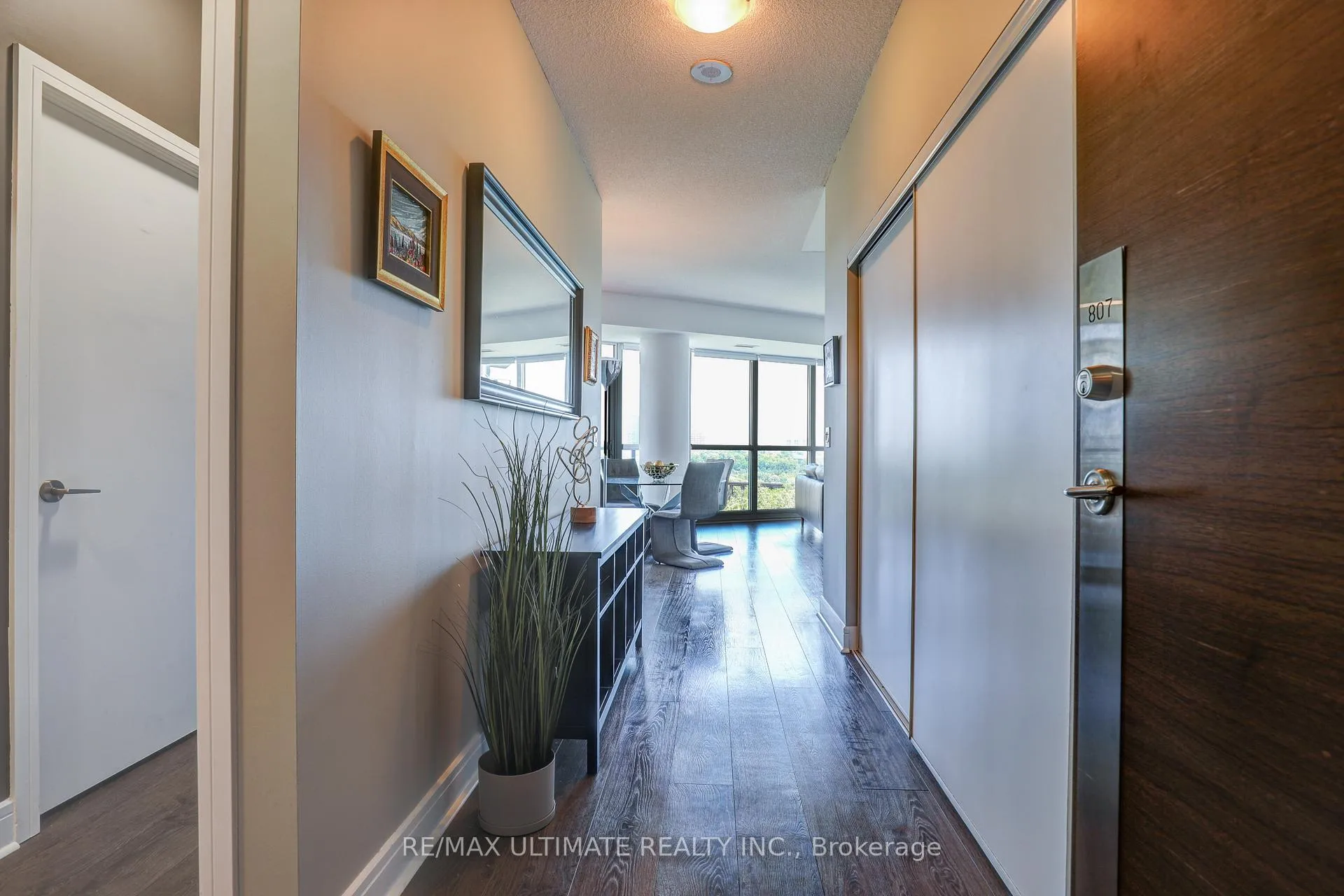 Photo 23 of Unit 807, 35 Brian Peck Crescent, Toronto, Leaside — HOMEH