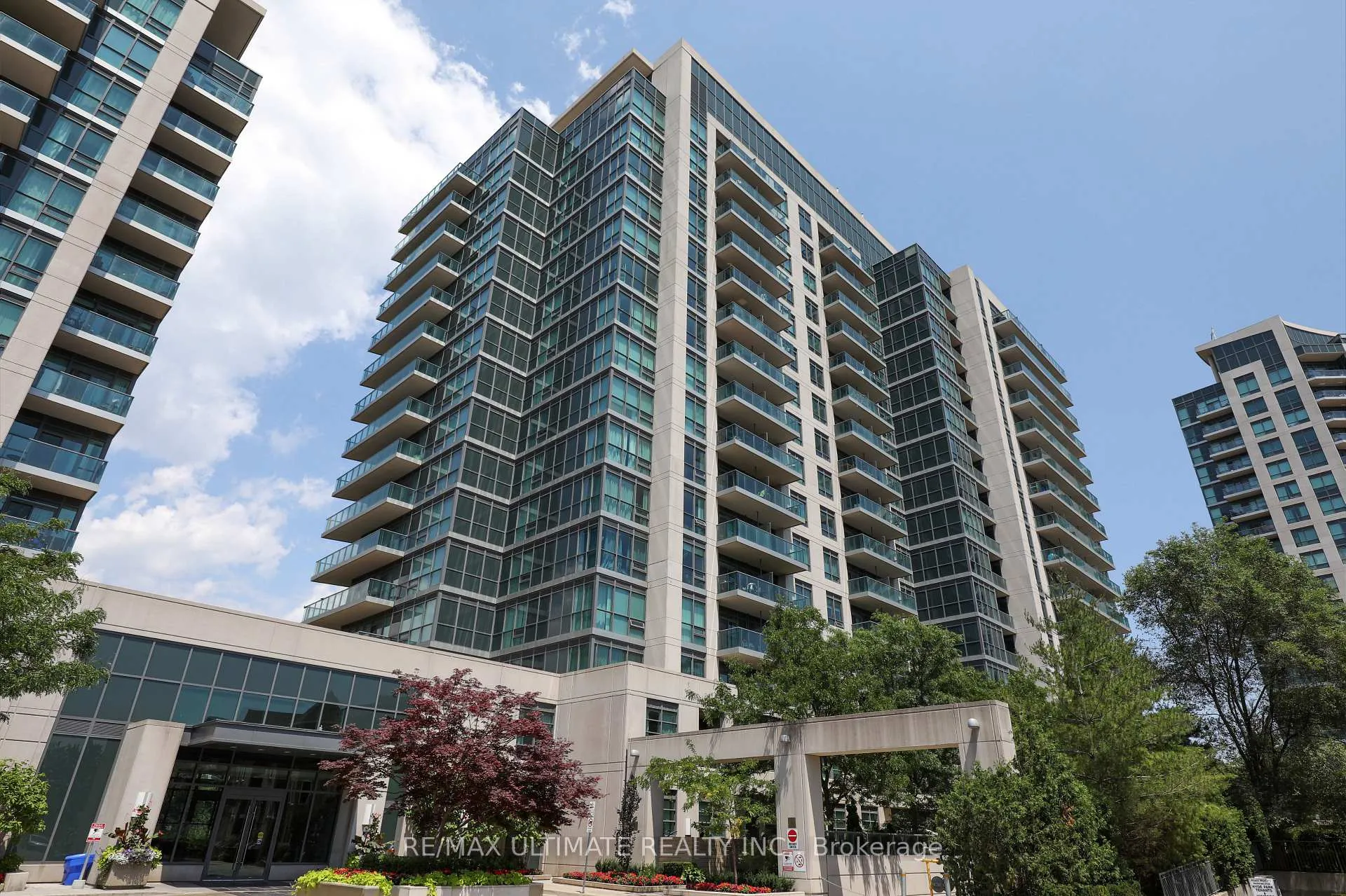 Photo 28 of Unit 807, 35 Brian Peck Crescent, Toronto, Leaside — HOMEH
