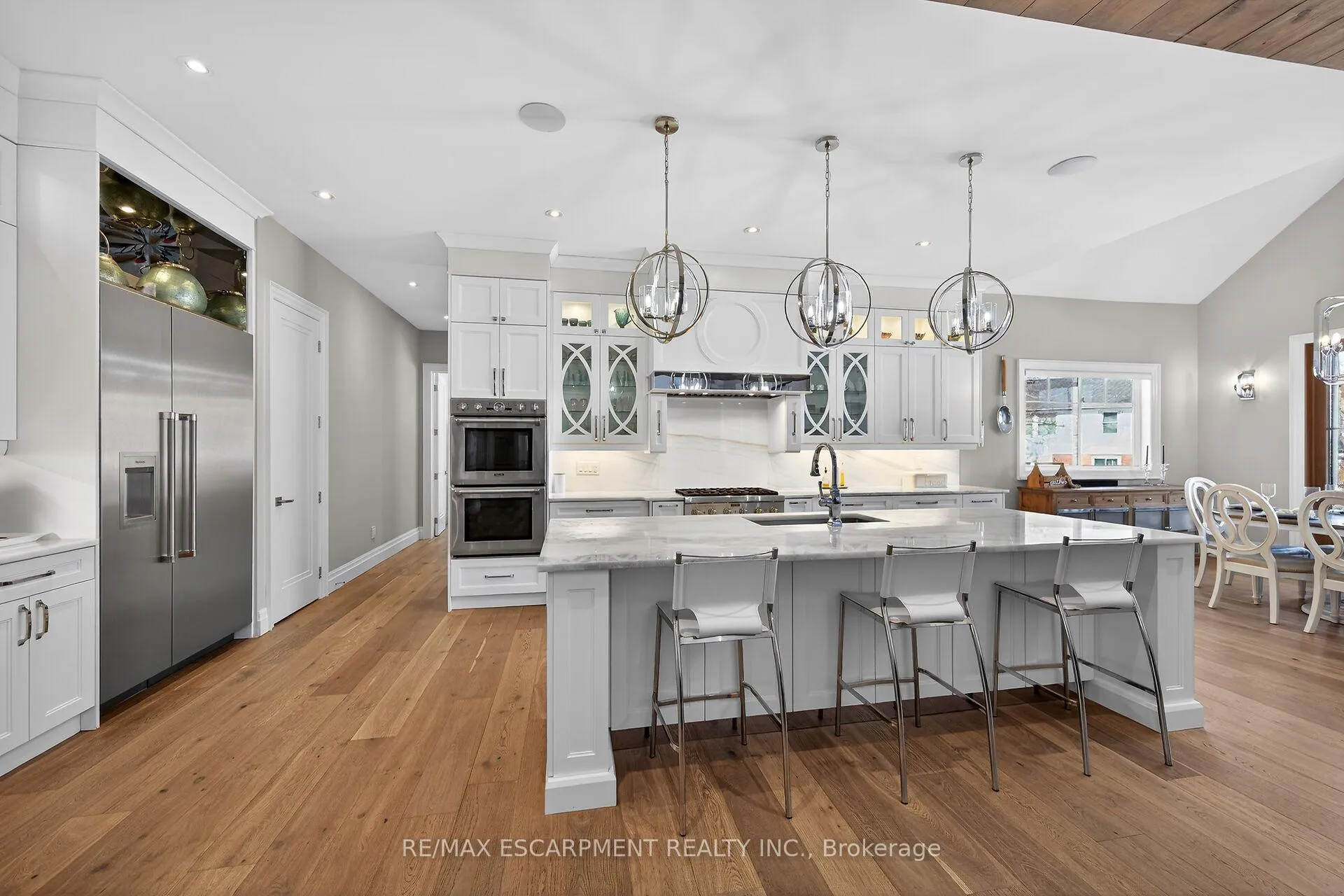 Photo 7 of 747 Vernon Place, Hamilton, Ancaster — HOMEH
