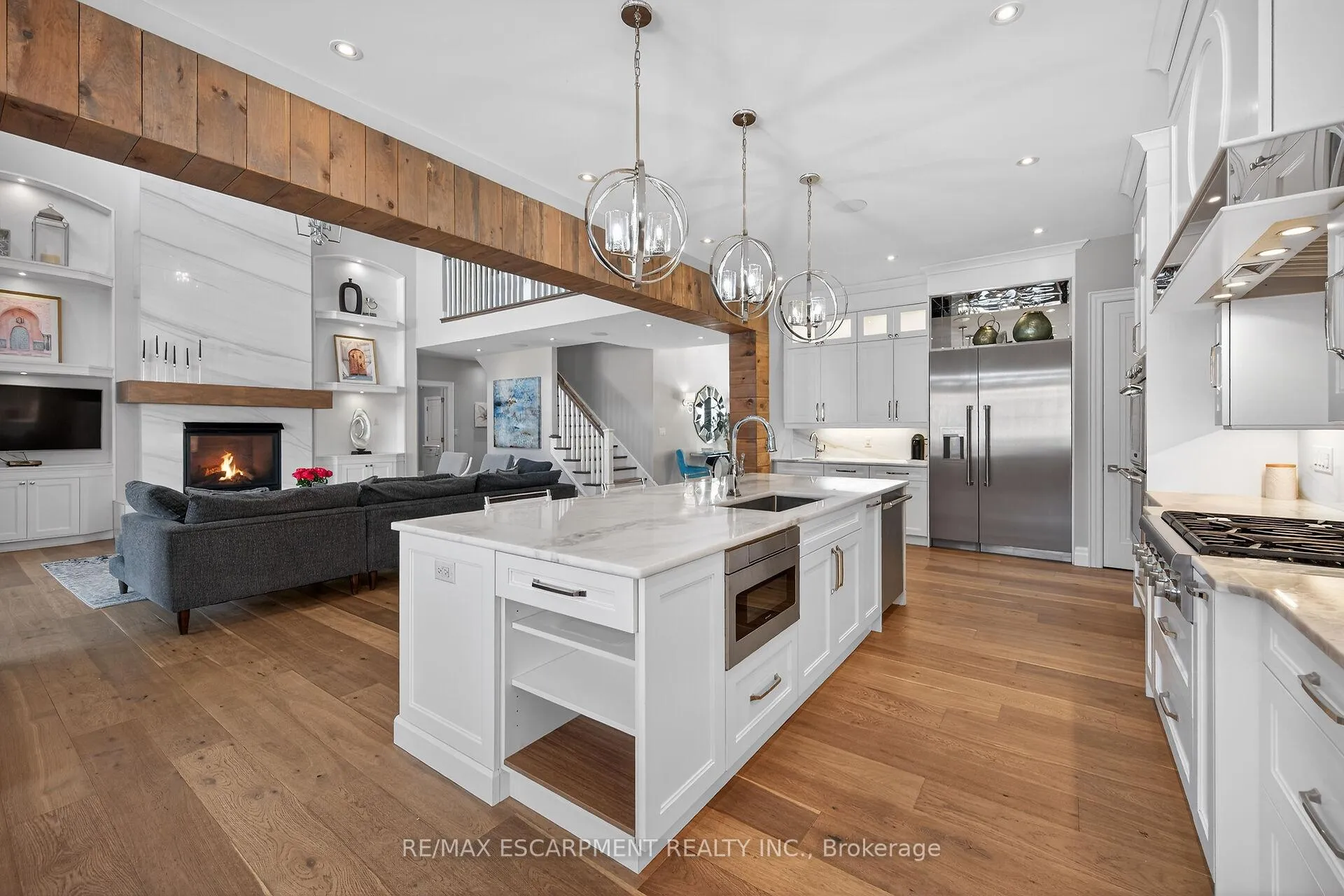 Photo 10 of 747 Vernon Place, Hamilton, Ancaster — HOMEH