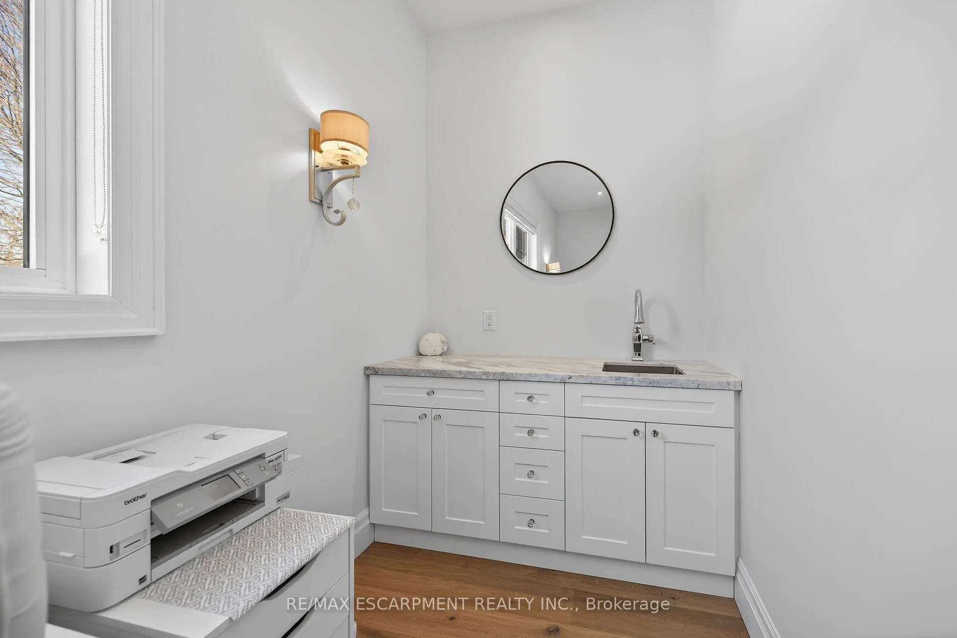 Photo 14 of 747 Vernon Place, Hamilton, Ancaster — HOMEH