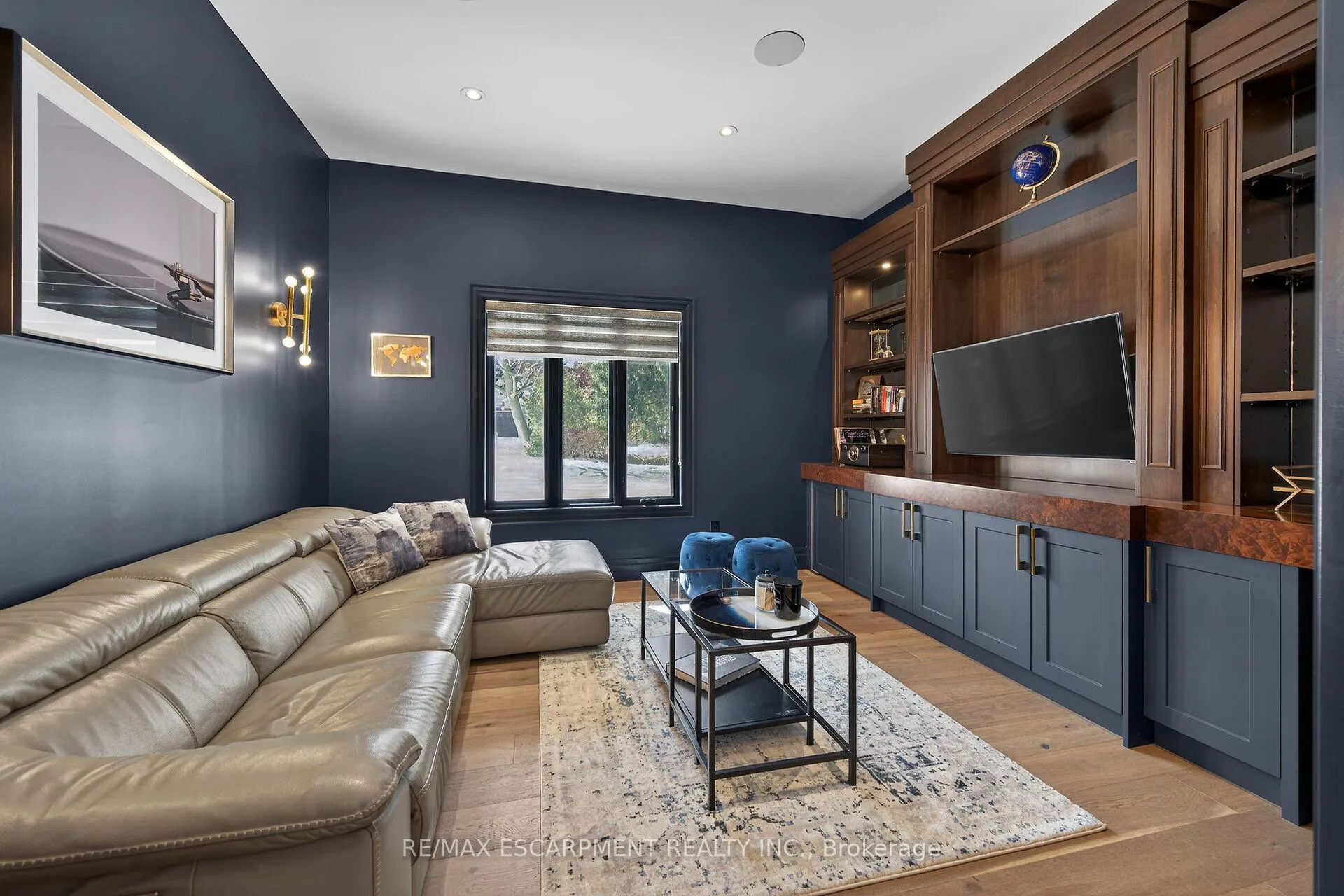 Photo 15 of 747 Vernon Place, Hamilton, Ancaster — HOMEH