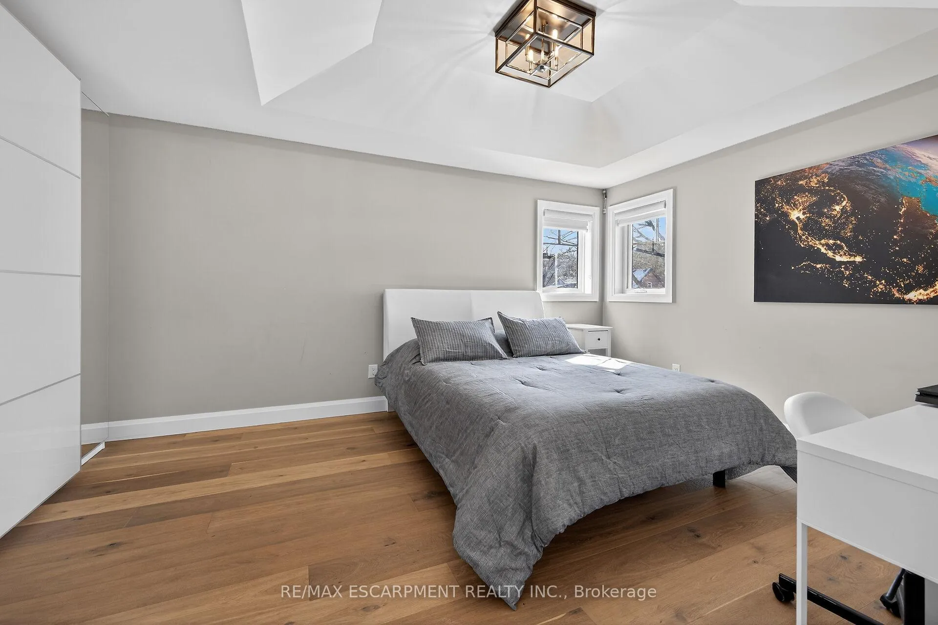 Photo 24 of 747 Vernon Place, Hamilton, Ancaster — HOMEH