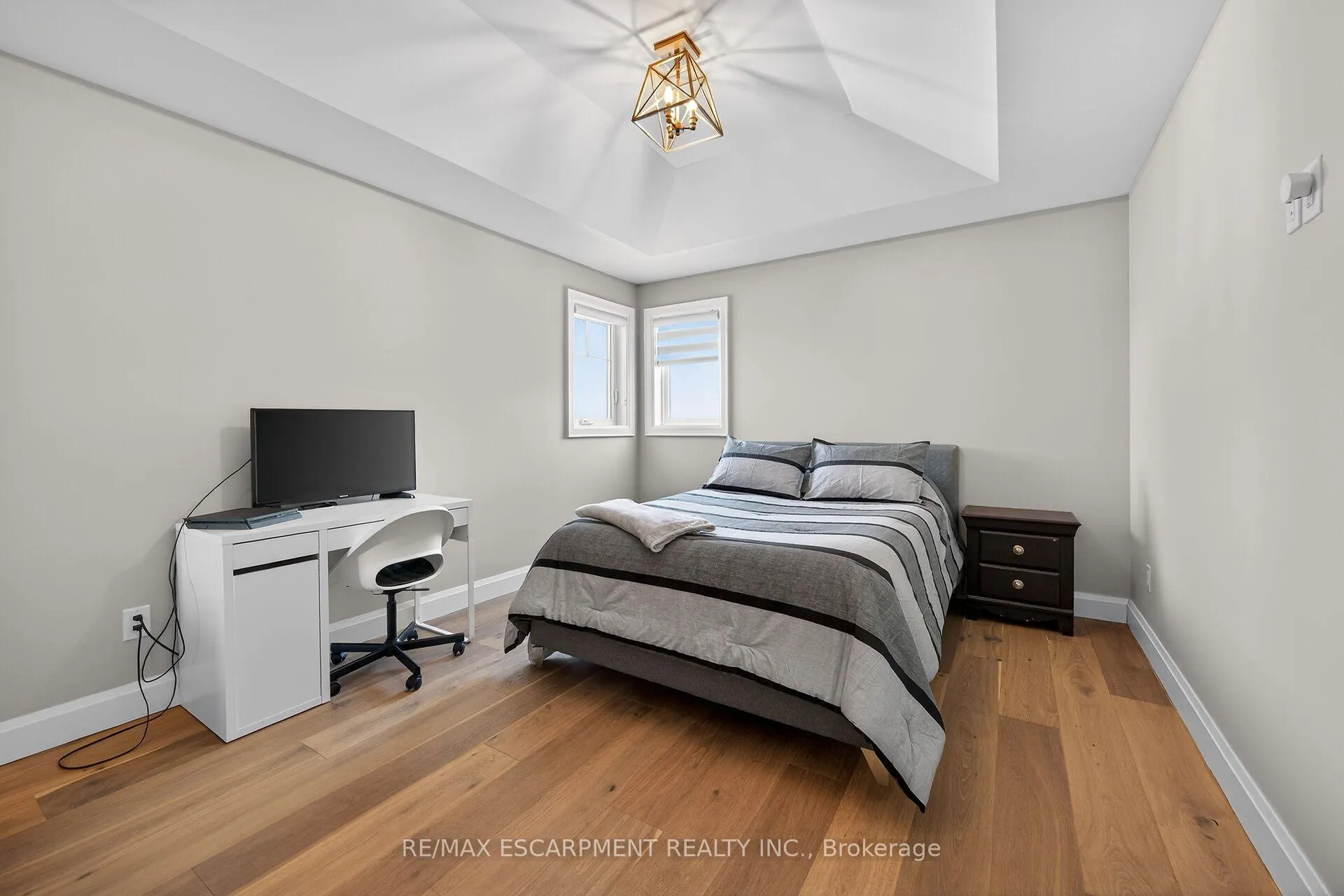 Photo 27 of 747 Vernon Place, Hamilton, Ancaster — HOMEH