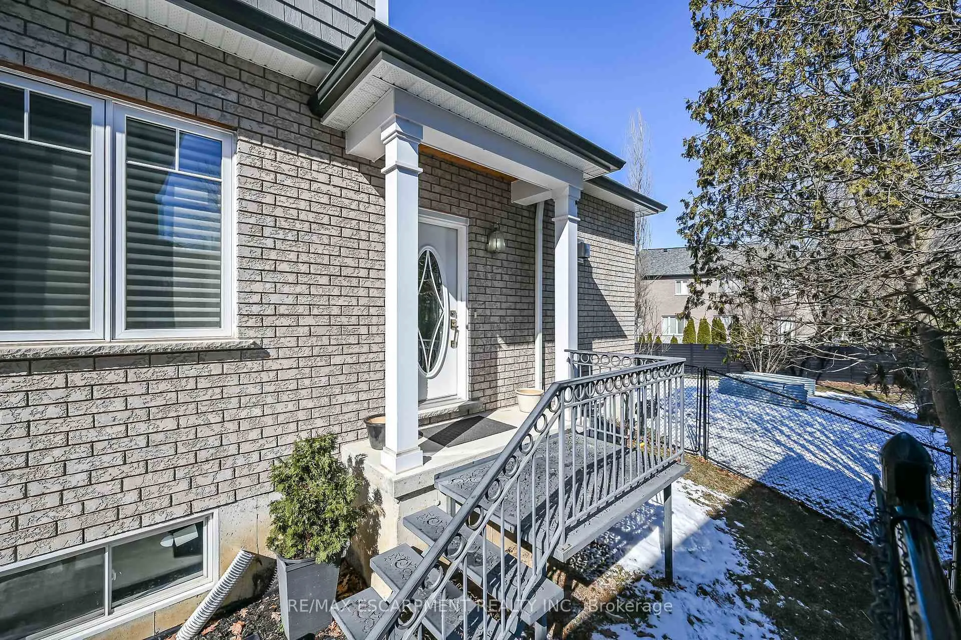 Photo 34 of 747 Vernon Place, Hamilton, Ancaster — HOMEH