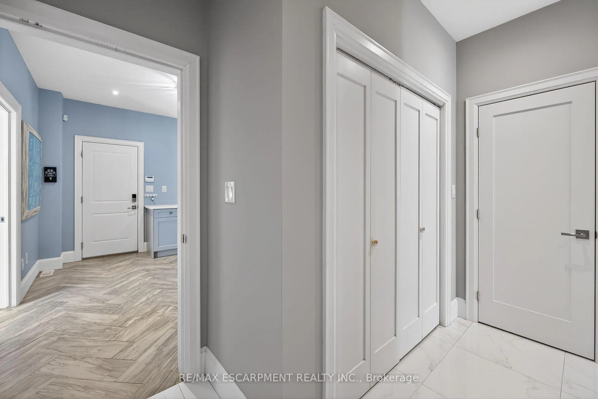 Photo 35 of 747 Vernon Place, Hamilton, Ancaster — HOMEH