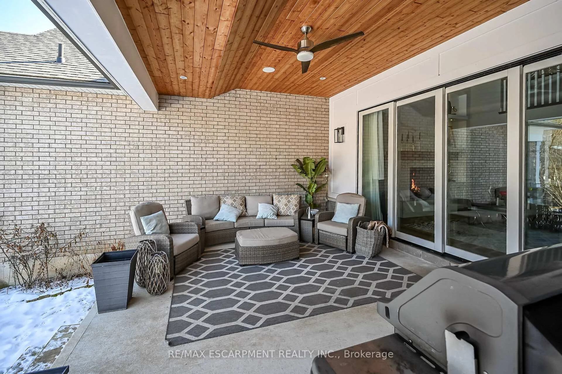 Photo 45 of 747 Vernon Place, Hamilton, Ancaster — HOMEH