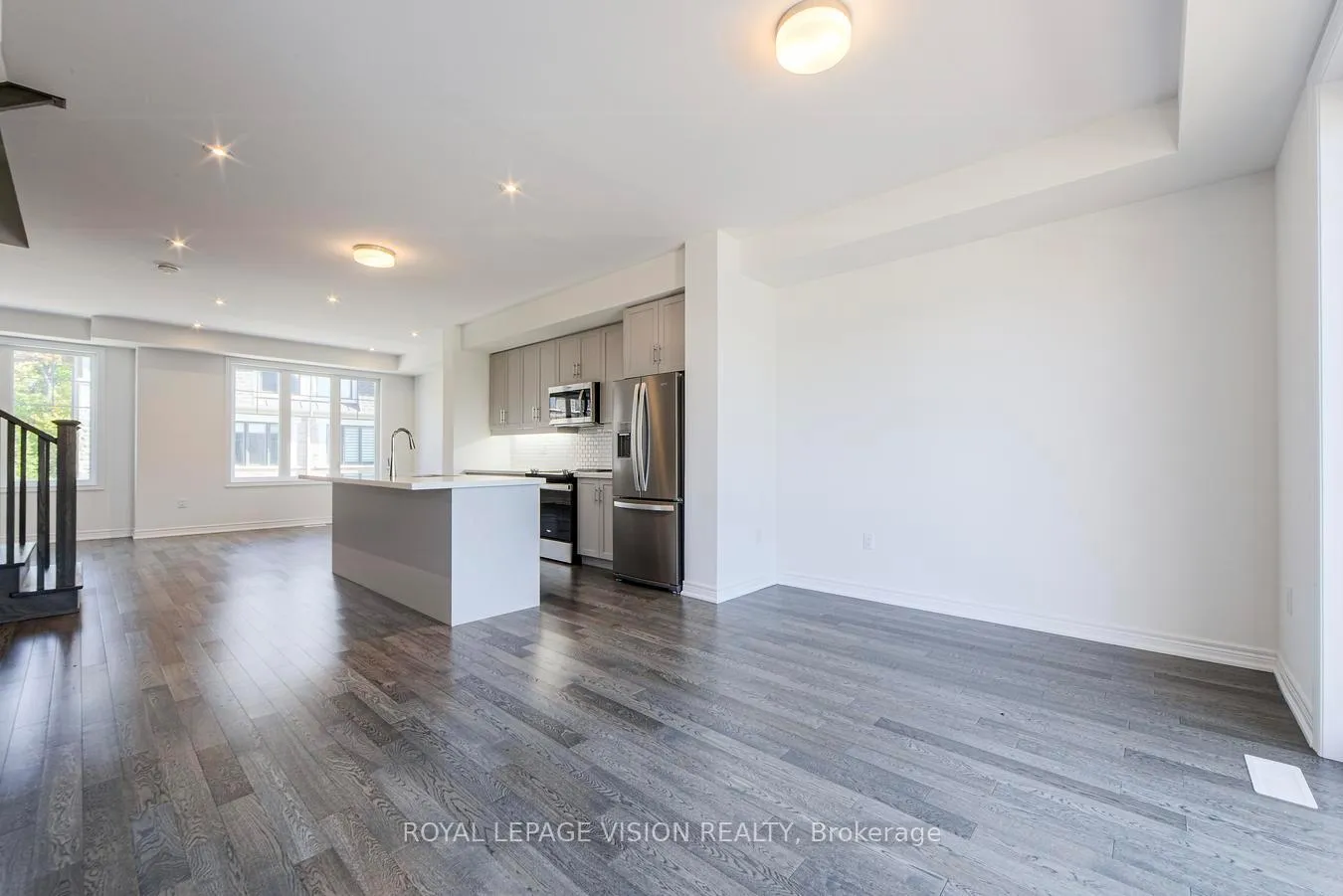 Photo 16 of 14 Folcroft Street, Brampton, Credit Valley — HOMEH