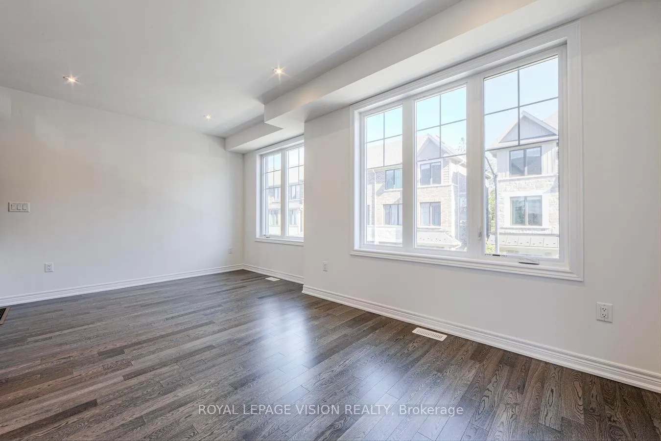 Photo 24 of 14 Folcroft Street, Brampton, Credit Valley — HOMEH