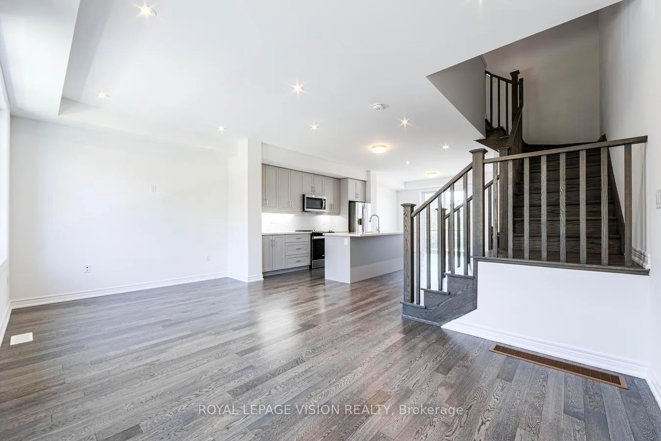 Photo 27 of 14 Folcroft Street, Brampton, Credit Valley — HOMEH