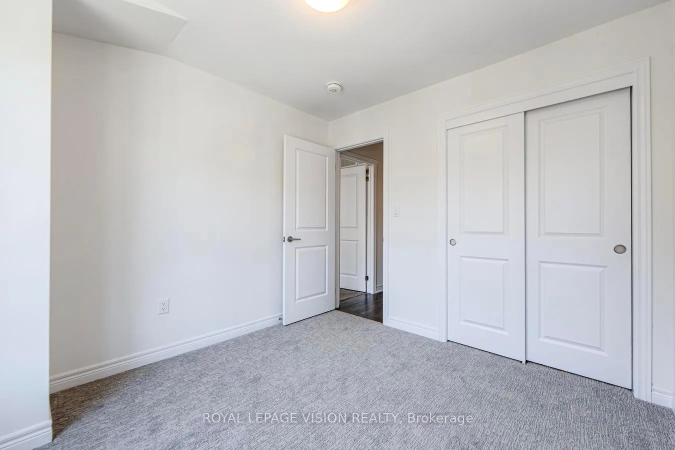 Photo 39 of 14 Folcroft Street, Brampton, Credit Valley — HOMEH