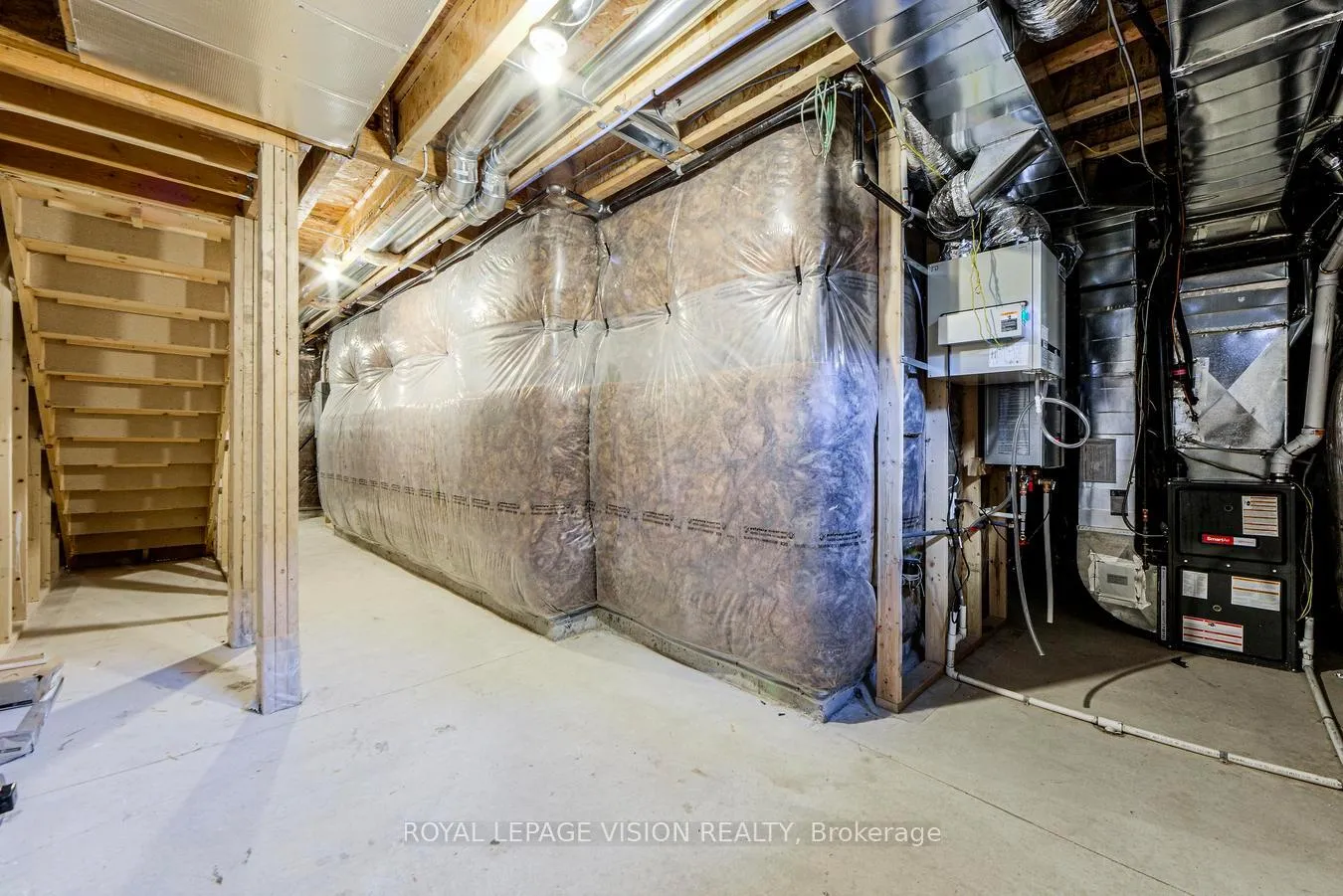 Photo 44 of 14 Folcroft Street, Brampton, Credit Valley — HOMEH