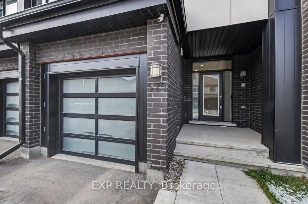 Photo 2 of 575 Rathburn Lane, Ottawa, Leitrim — HOMEH