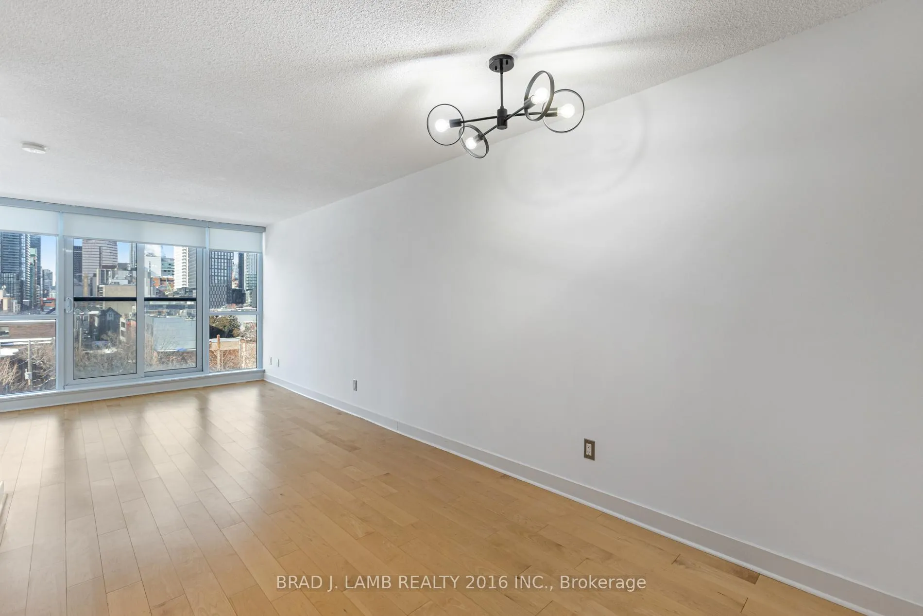 Photo 5 of Unit 713, 320 Richmond Street E, Toronto, Moss Park — HOMEH