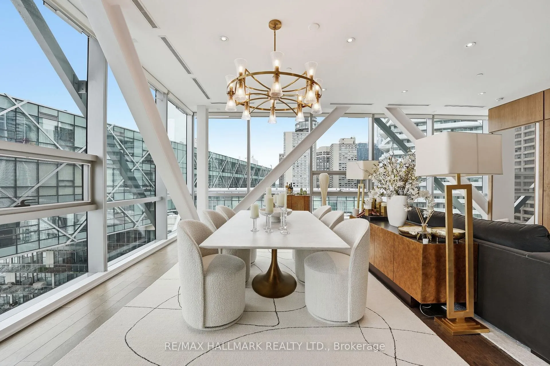 Photo 3 of Unit 1301, 39 Queens Quay E, Toronto, Waterfront Communities — HOMEH