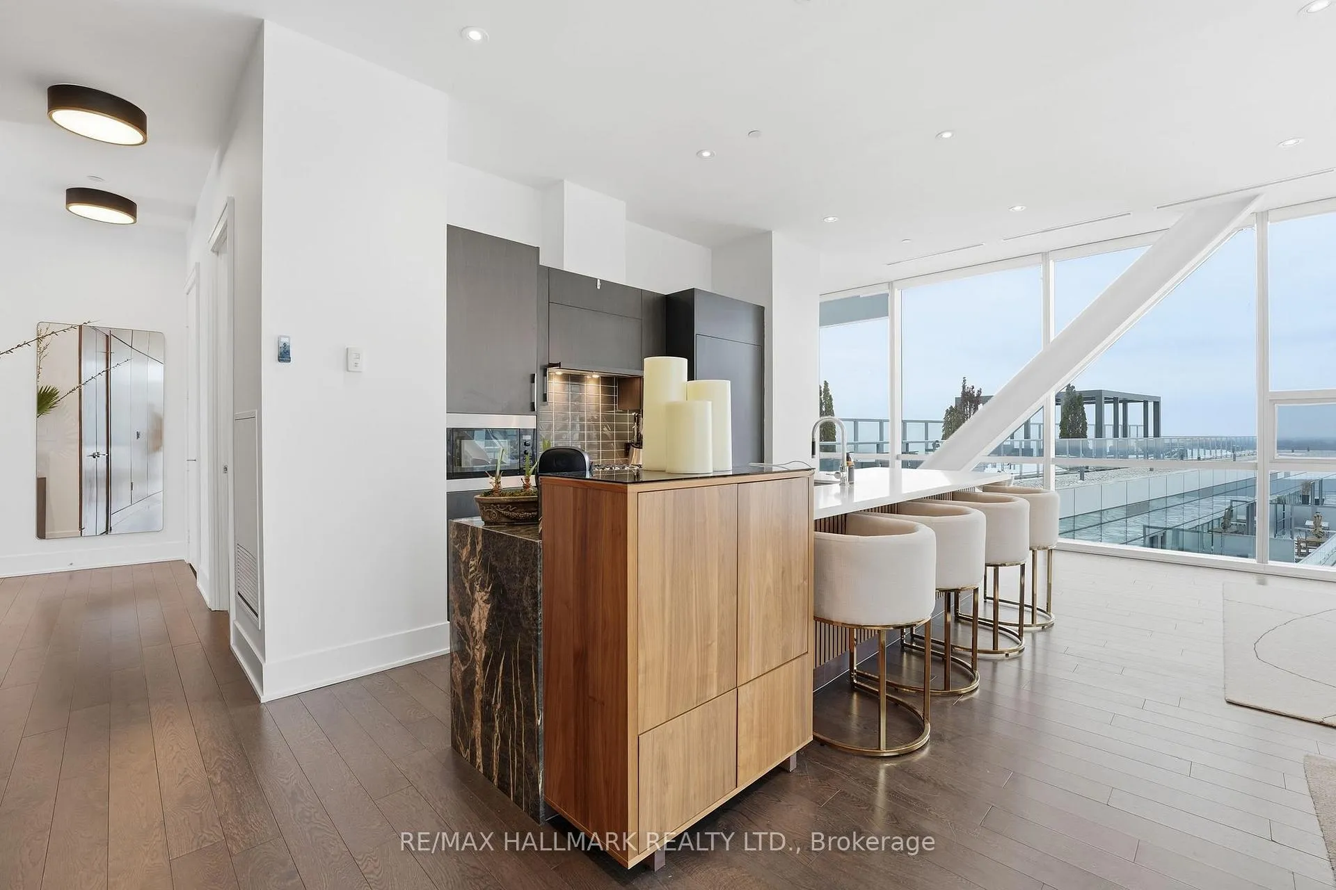 Photo 10 of Unit 1301, 39 Queens Quay E, Toronto, Waterfront Communities — HOMEH