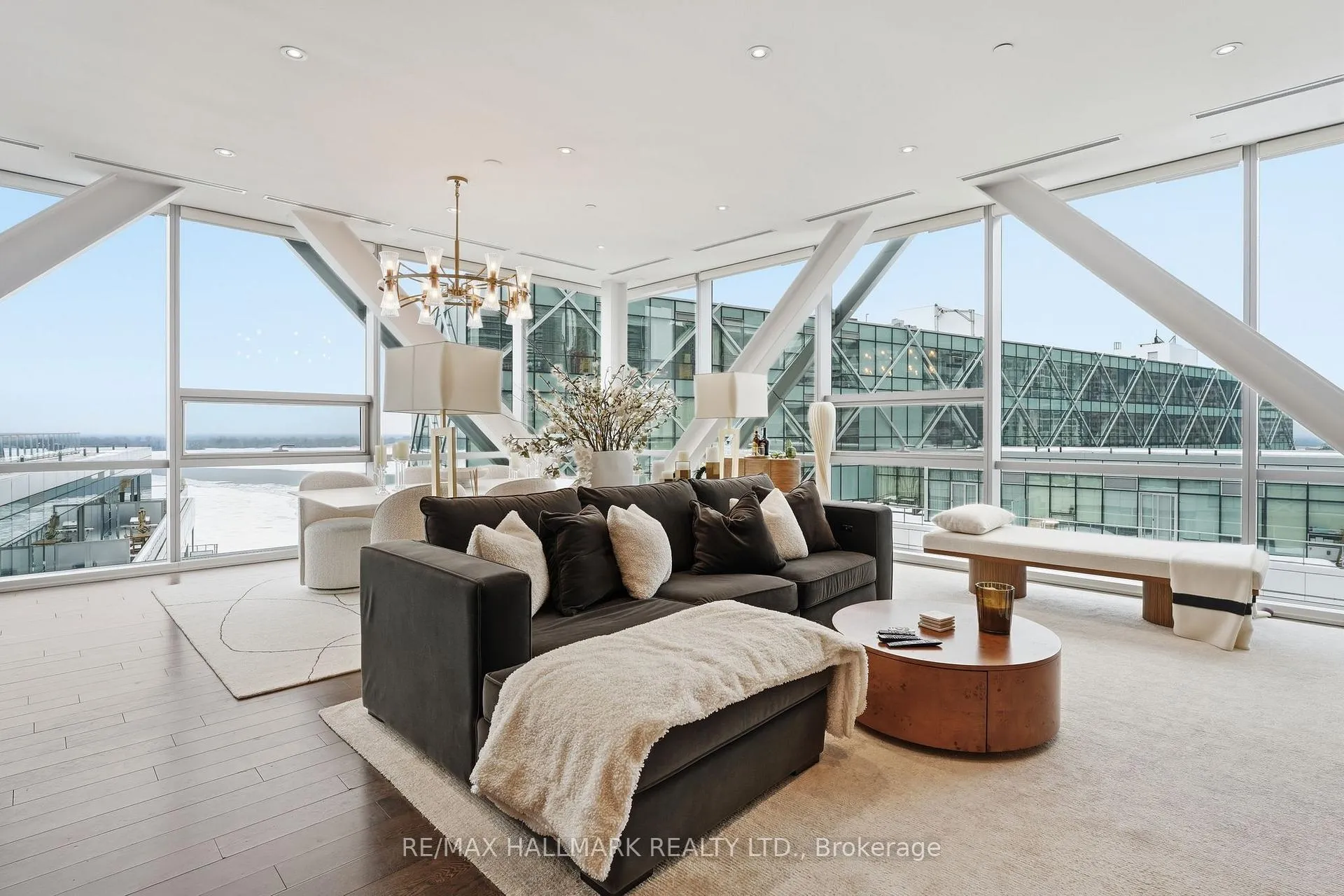 Photo 17 of Unit 1301, 39 Queens Quay E, Toronto, Waterfront Communities — HOMEH