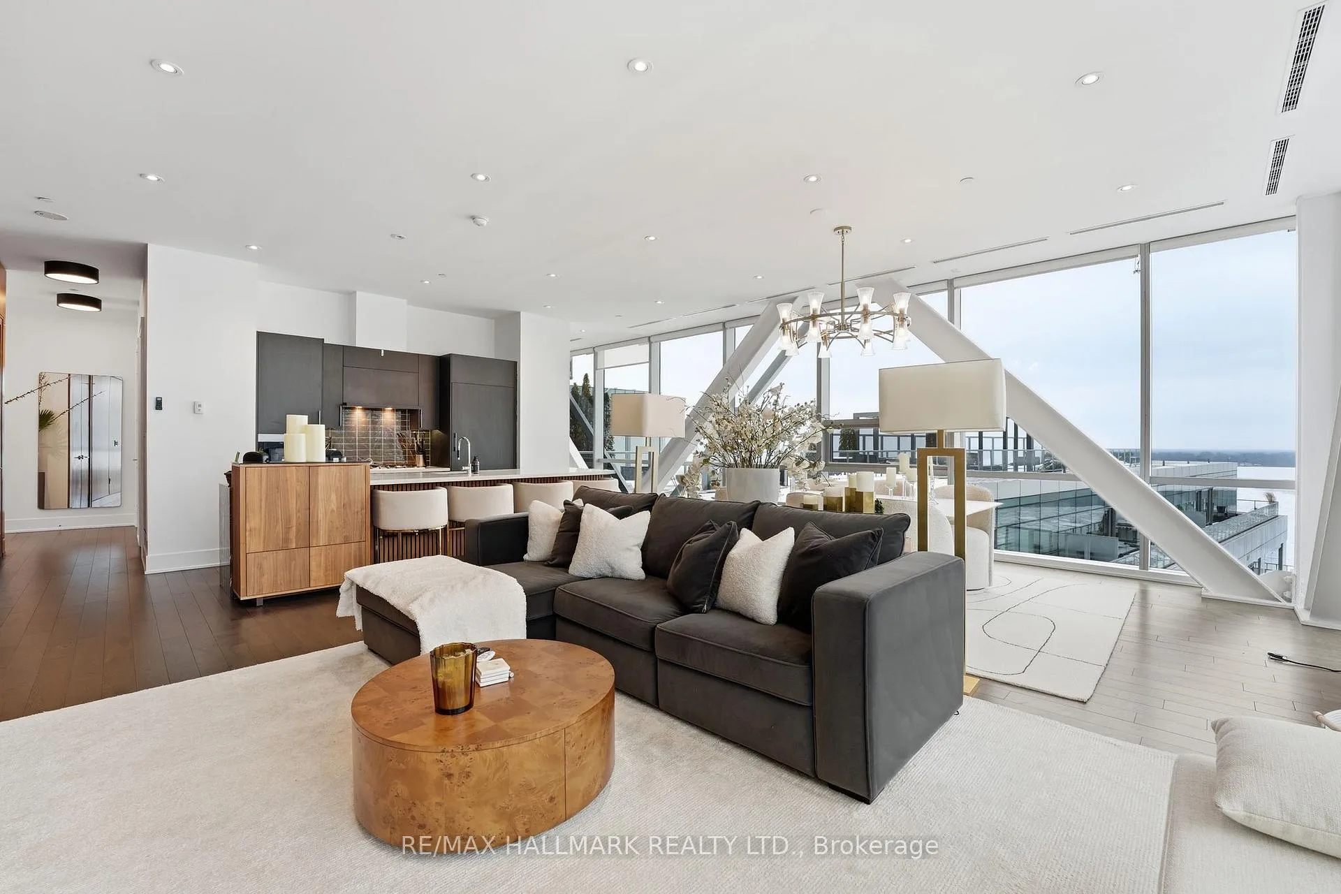 Photo 18 of Unit 1301, 39 Queens Quay E, Toronto, Waterfront Communities — HOMEH