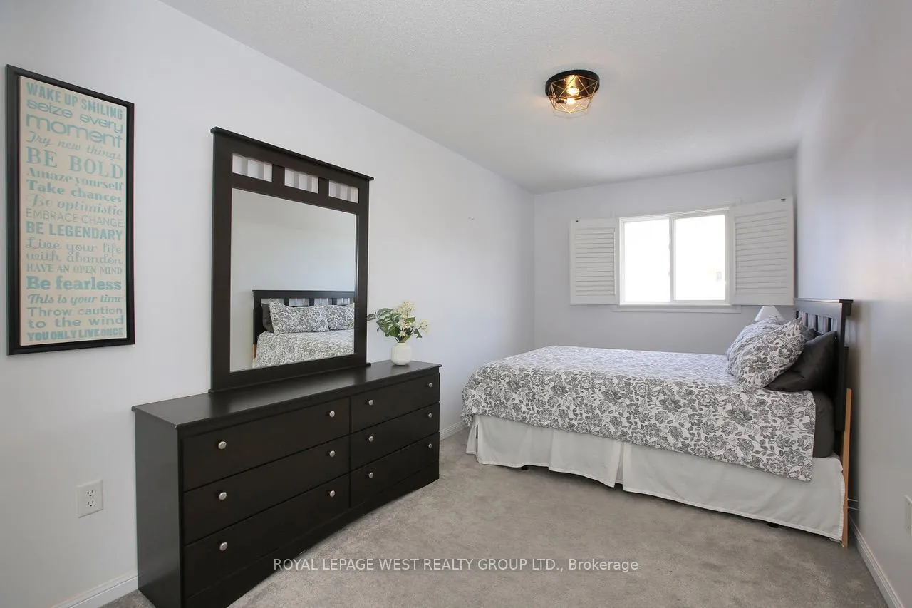 Photo 16 of 104 Kirkland Place, Whitby, Williamsburg — HOMEH