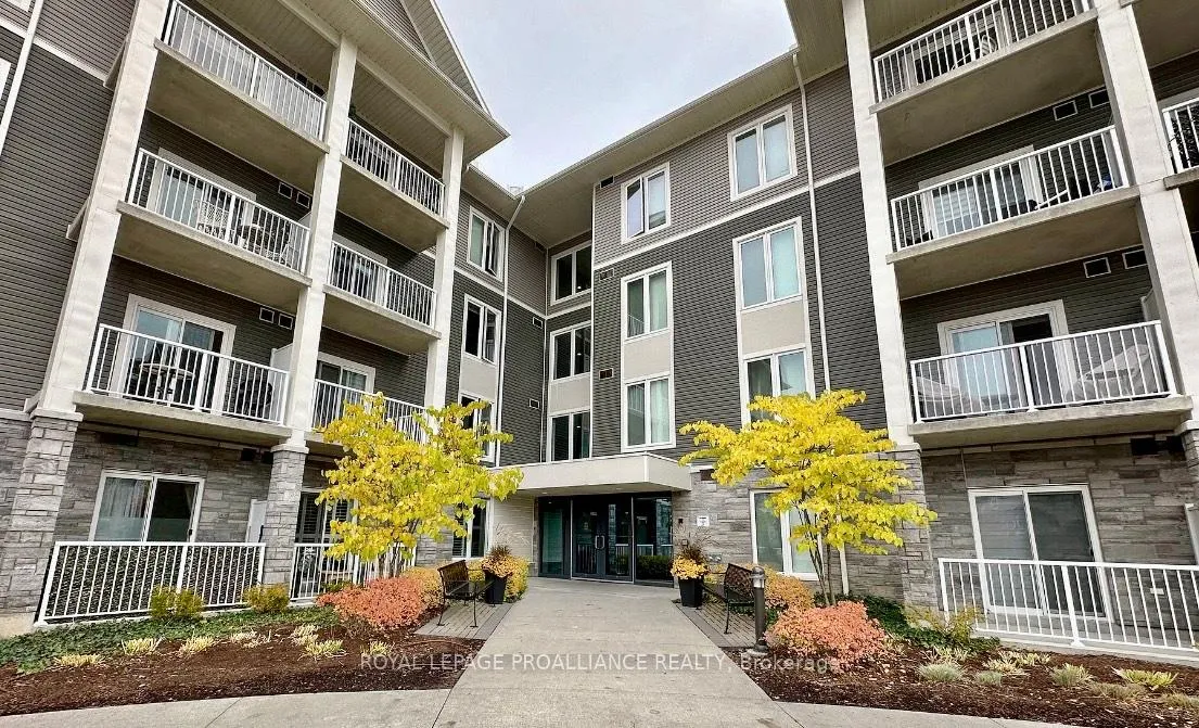 Front of Unit 302, 290 Liberty Street N