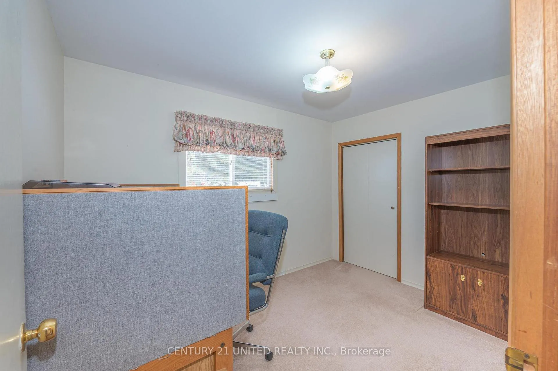 Photo 16 of 2412 Upper Chemong Drive, Selwyn — HOMEH