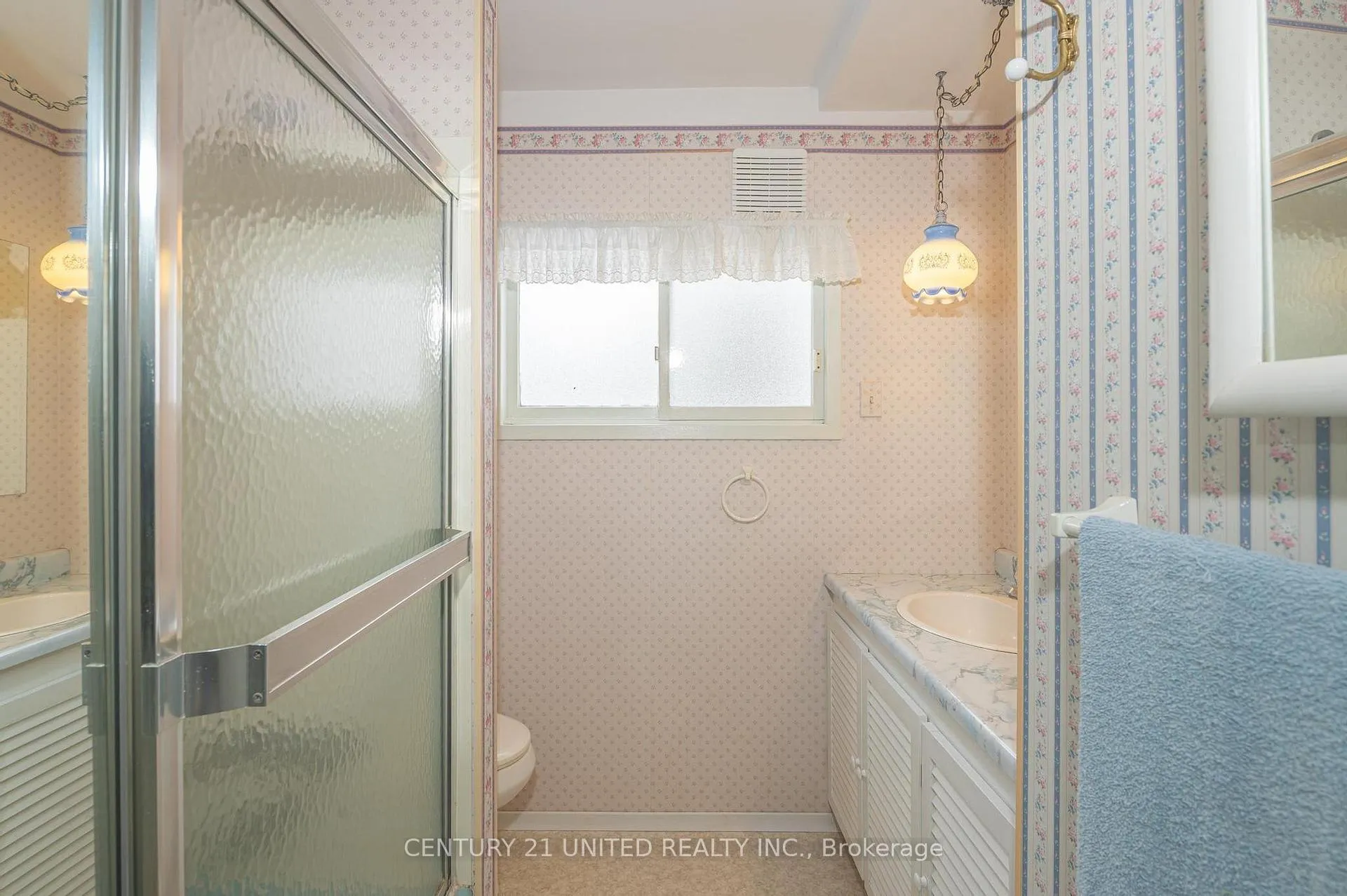 Photo 17 of 2412 Upper Chemong Drive, Selwyn — HOMEH