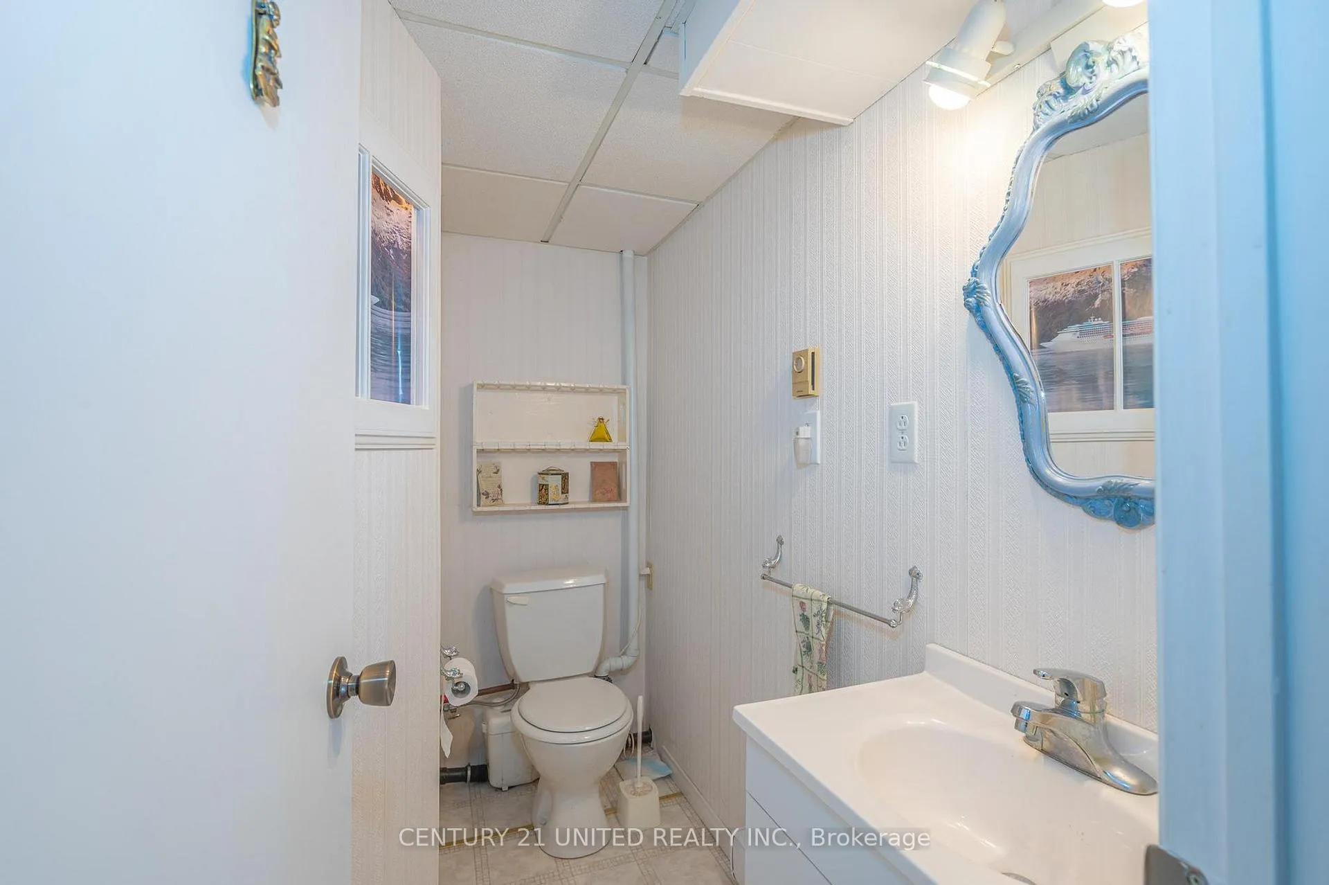 Photo 25 of 2412 Upper Chemong Drive, Selwyn — HOMEH