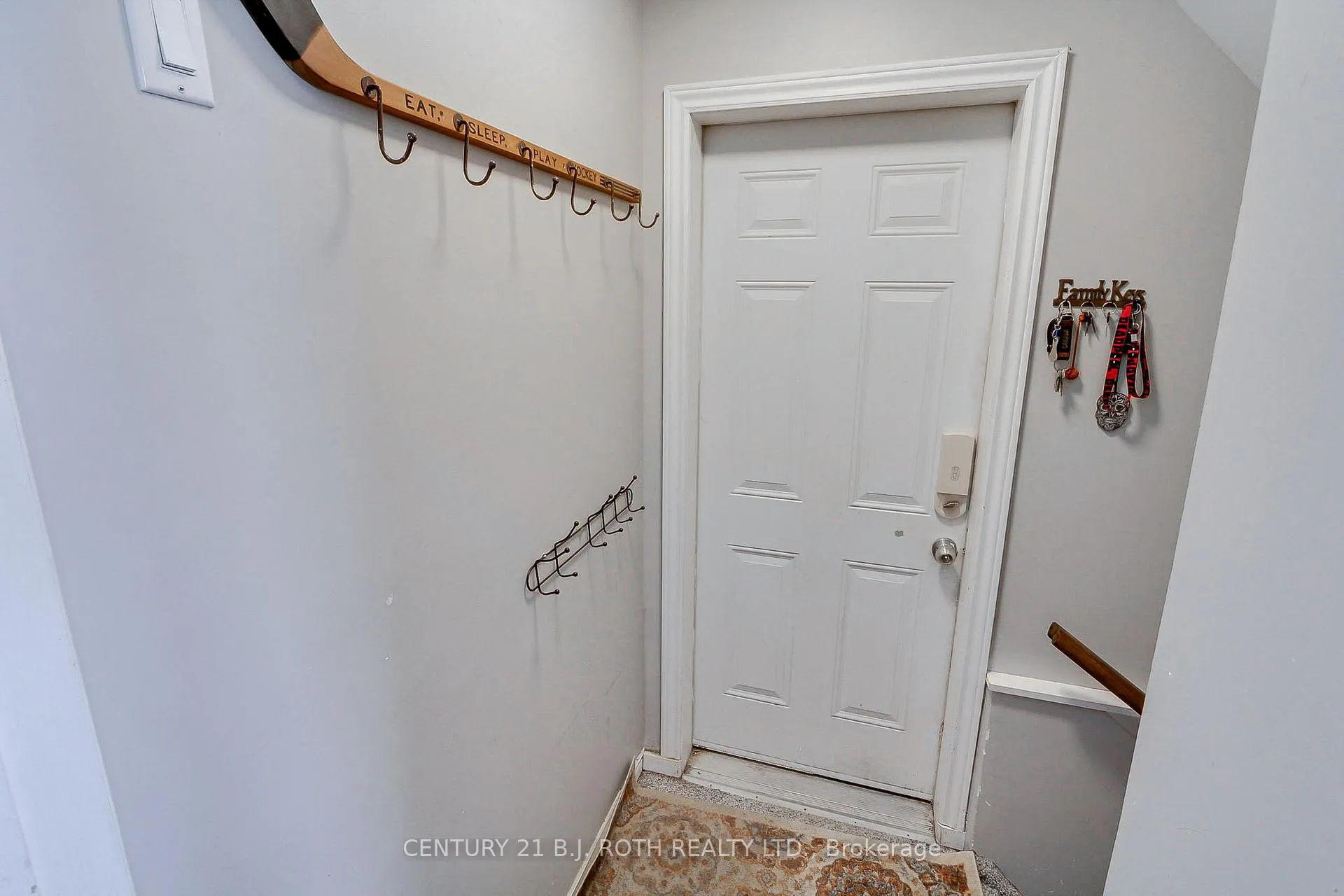 Photo 20 of 7 Fontaine Drive, Georgina, Keswick North — HOMEH