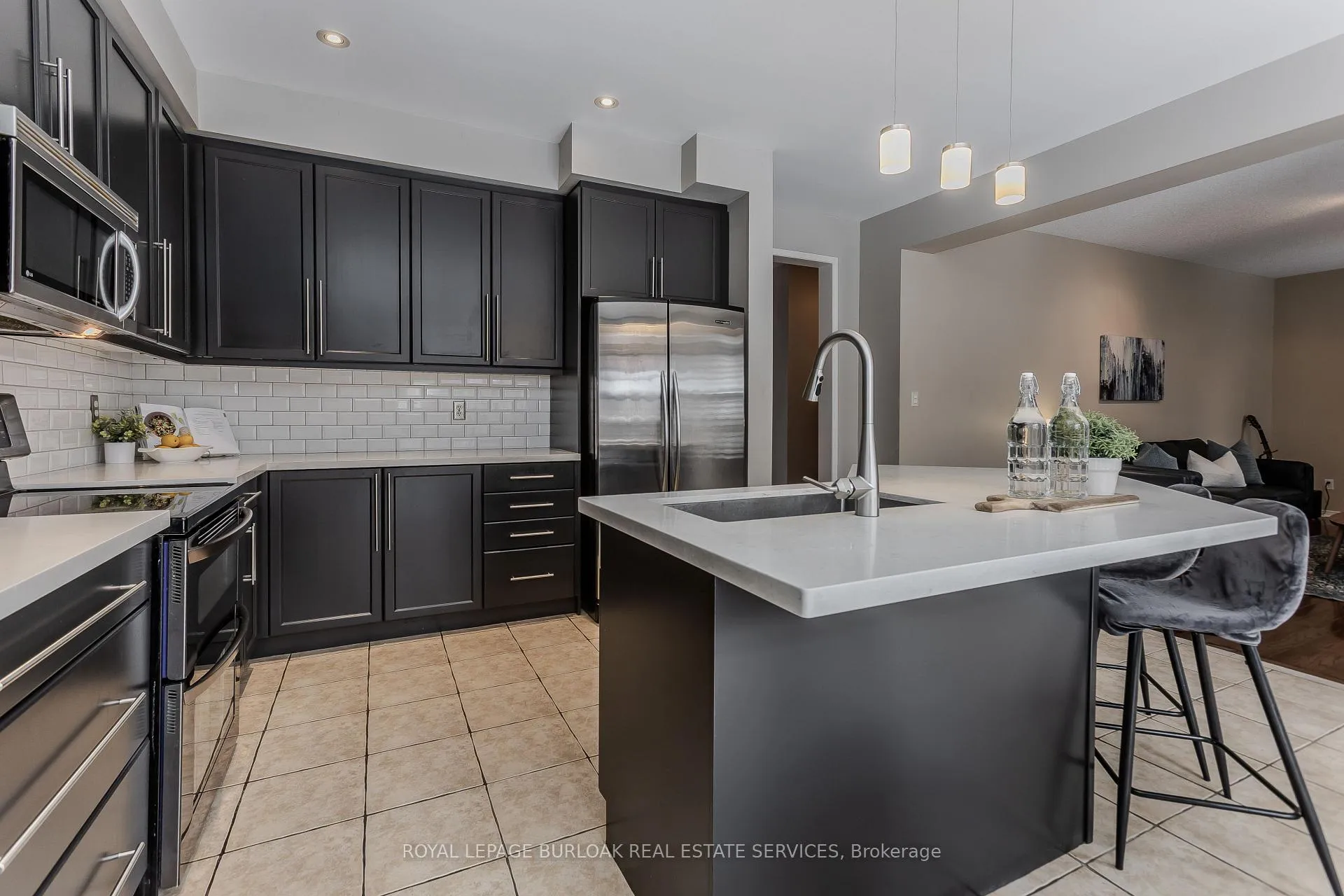 Photo 8 of 2170 Jardine Crescent, Burlington, Orchard — HOMEH