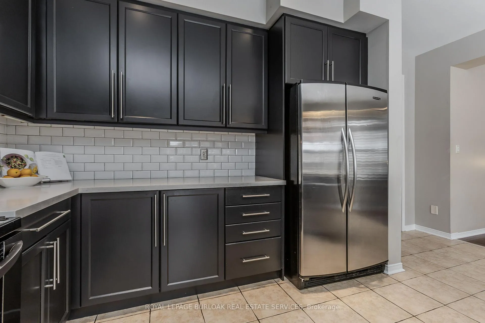 Photo 10 of 2170 Jardine Crescent, Burlington, Orchard — HOMEH