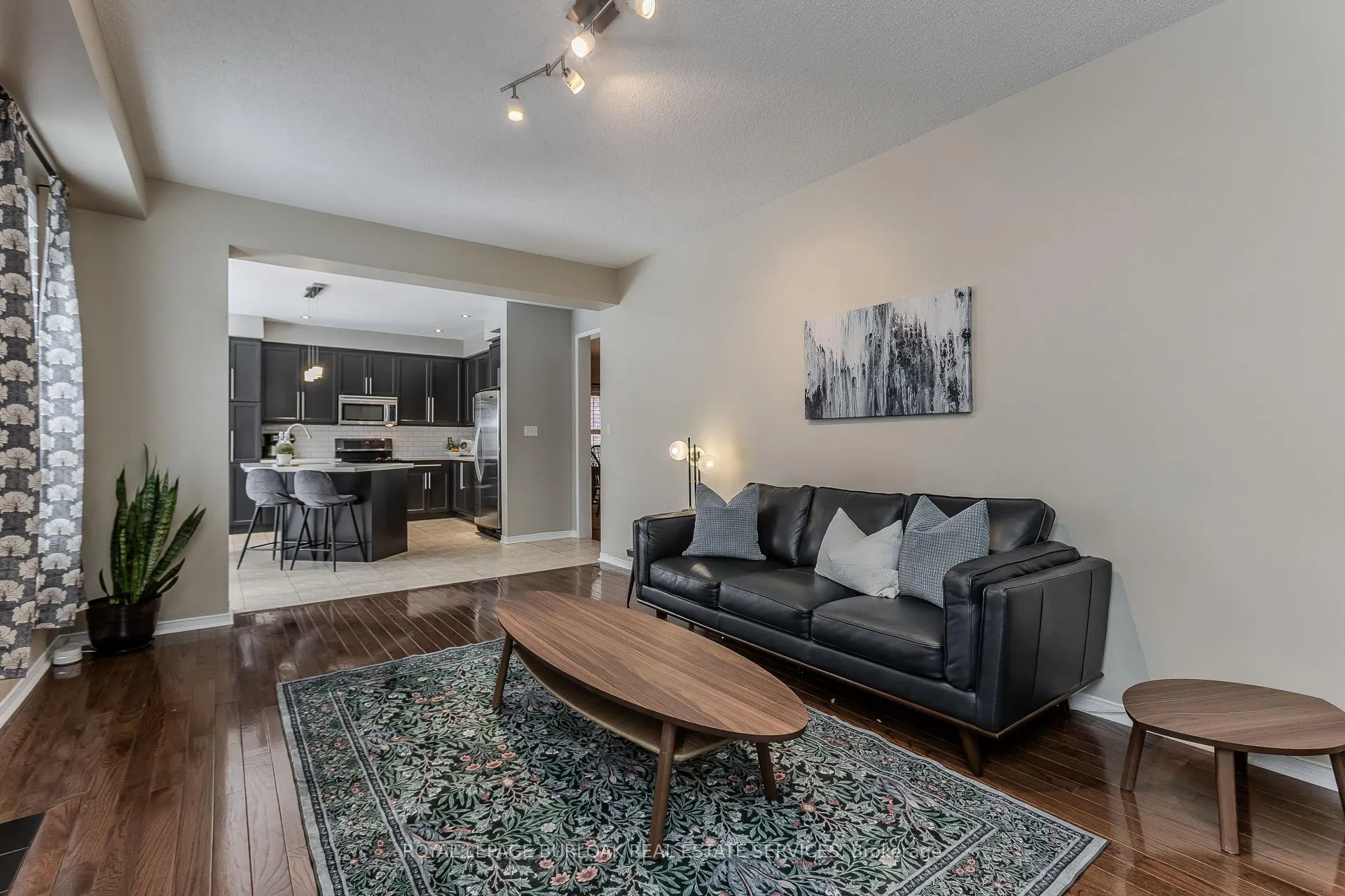 Photo 15 of 2170 Jardine Crescent, Burlington, Orchard — HOMEH