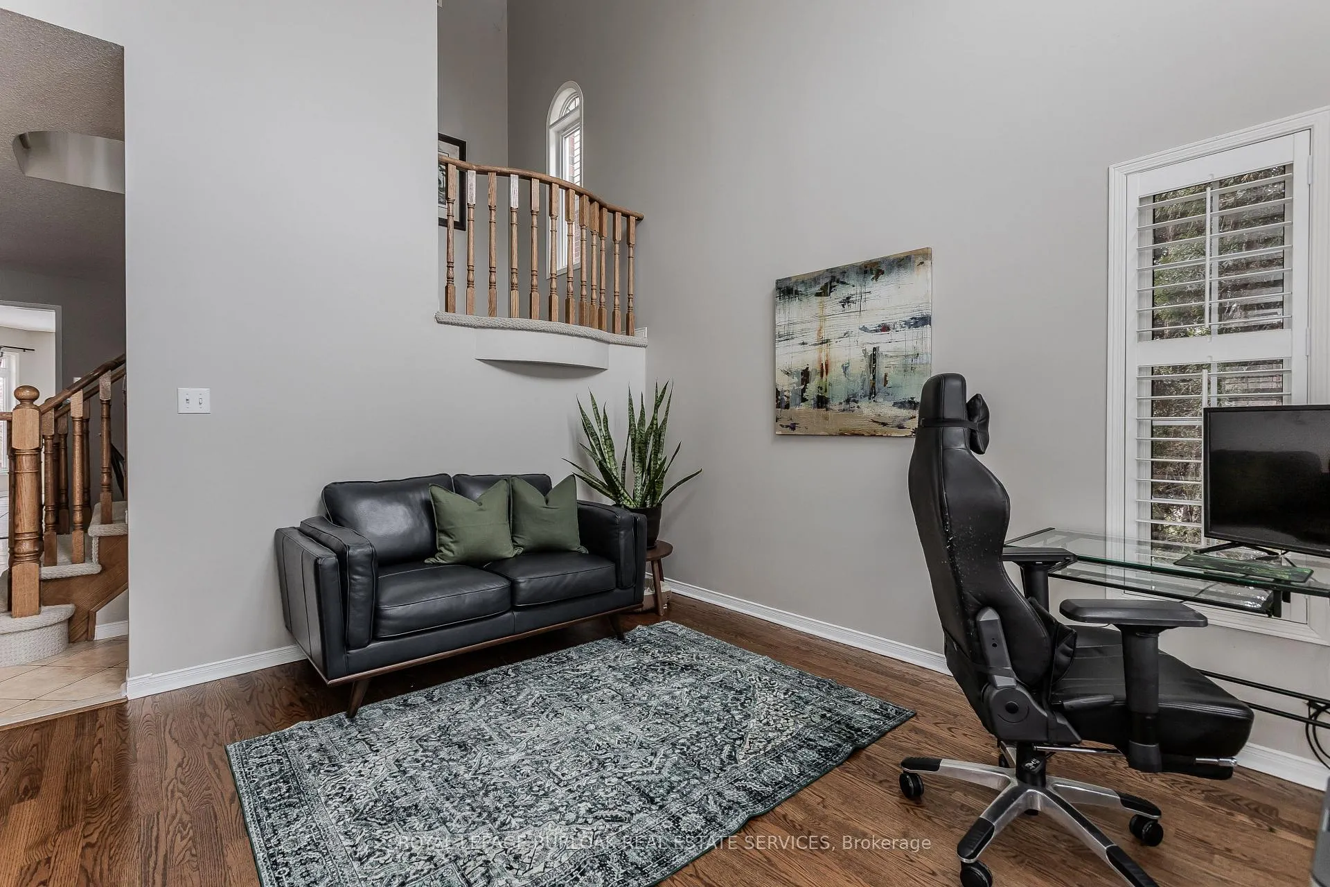 Photo 17 of 2170 Jardine Crescent, Burlington, Orchard — HOMEH