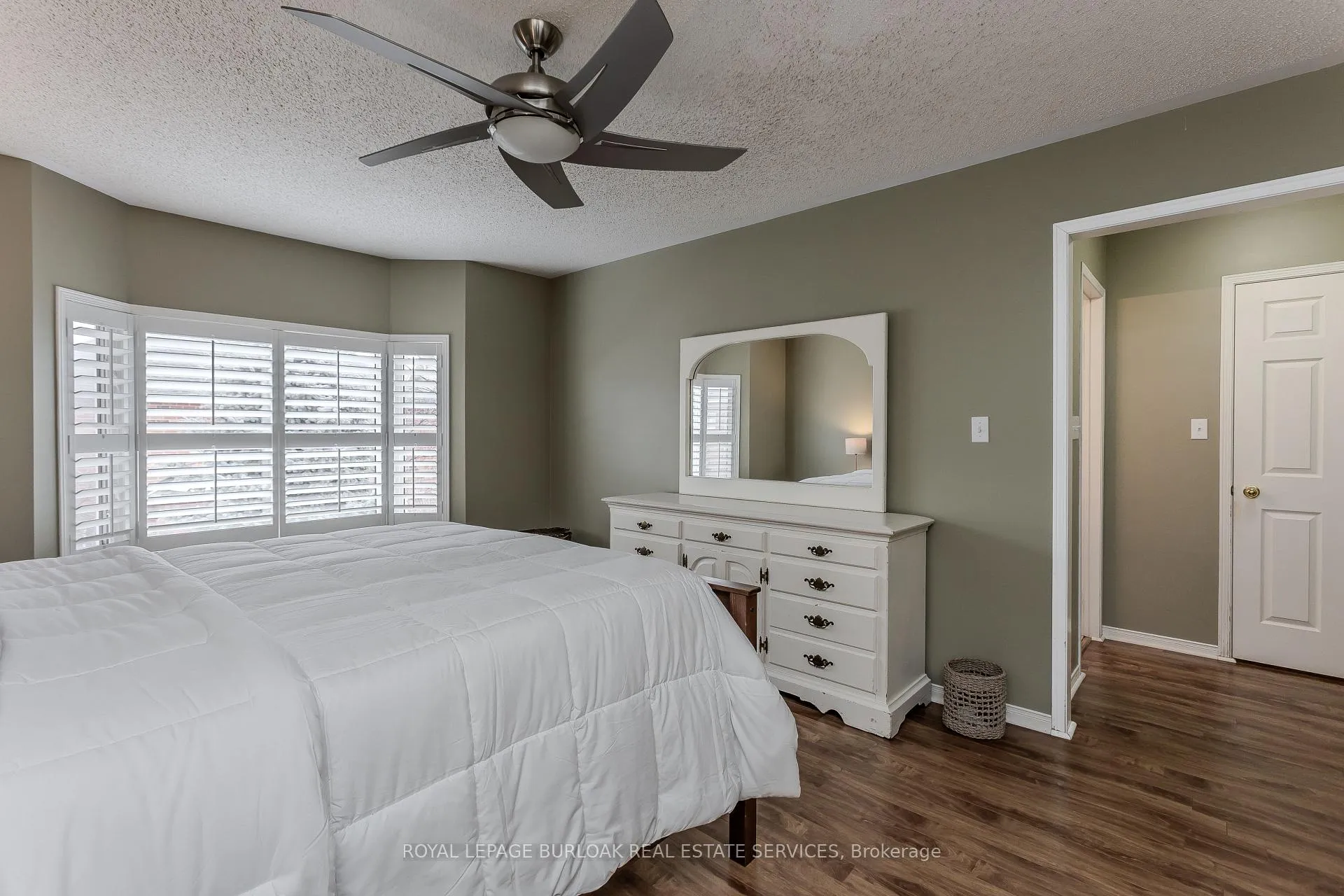 Photo 19 of 2170 Jardine Crescent, Burlington, Orchard — HOMEH