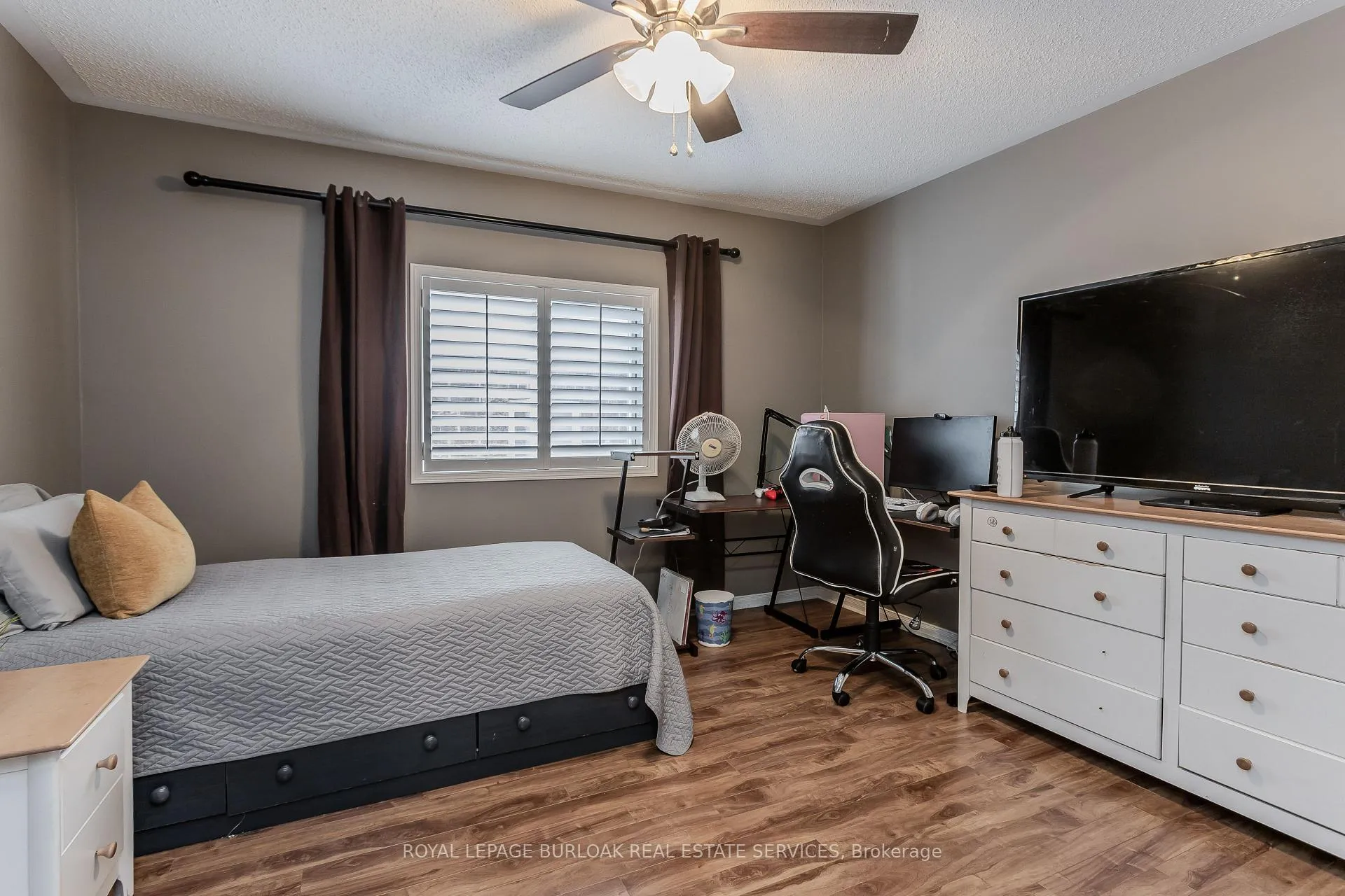 Photo 23 of 2170 Jardine Crescent, Burlington, Orchard — HOMEH