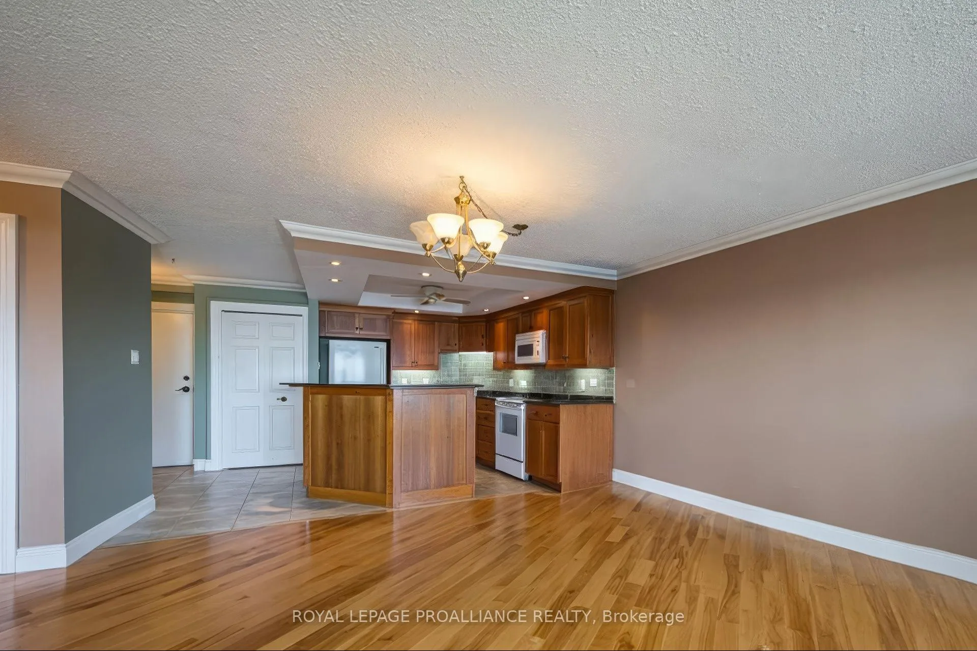 Photo 9 of Unit 402, 2 South Front Street, Belleville, Belleville Ward — HOMEH