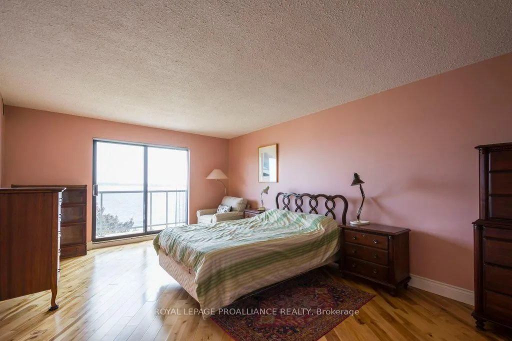 Photo 16 of Unit 402, 2 South Front Street, Belleville, Belleville Ward — HOMEH
