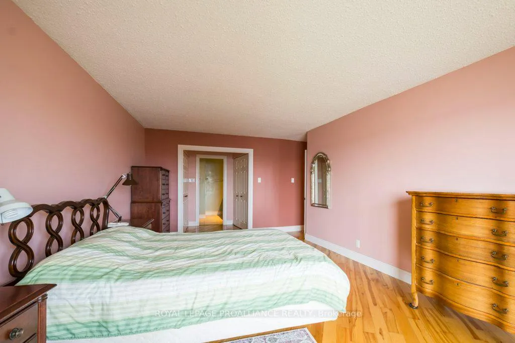 Photo 18 of Unit 402, 2 South Front Street, Belleville, Belleville Ward — HOMEH