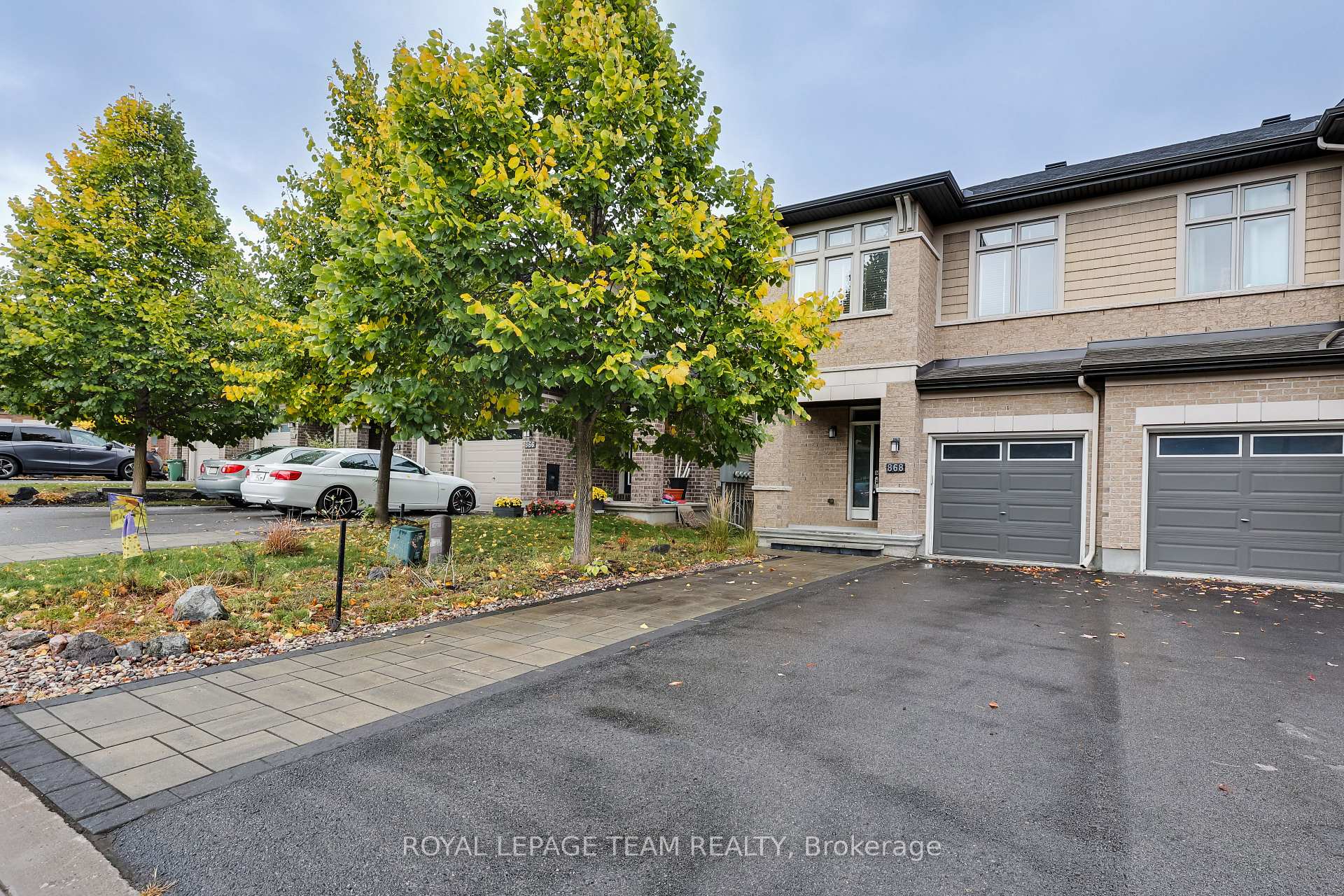 Photo 2 of 868 Fletcher Circle, Ottawa, Kanata - Kanata Lakes/Heritage Hills — HOMEH