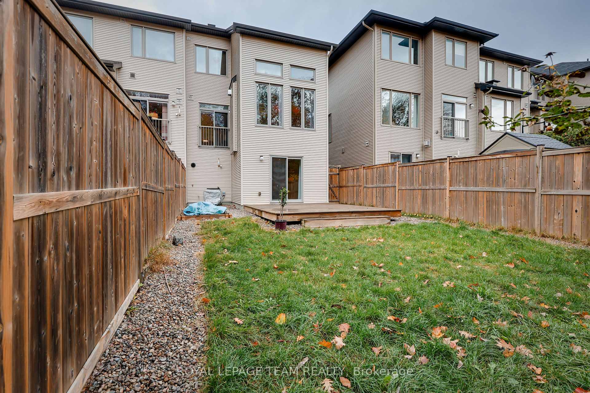 Photo 7 of 868 Fletcher Circle, Ottawa, Kanata - Kanata Lakes/Heritage Hills — HOMEH