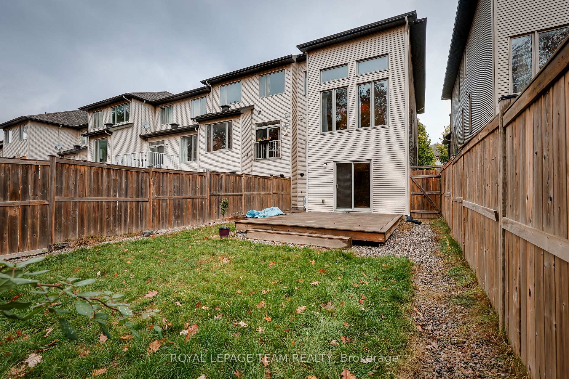 Photo 8 of 868 Fletcher Circle, Ottawa, Kanata - Kanata Lakes/Heritage Hills — HOMEH